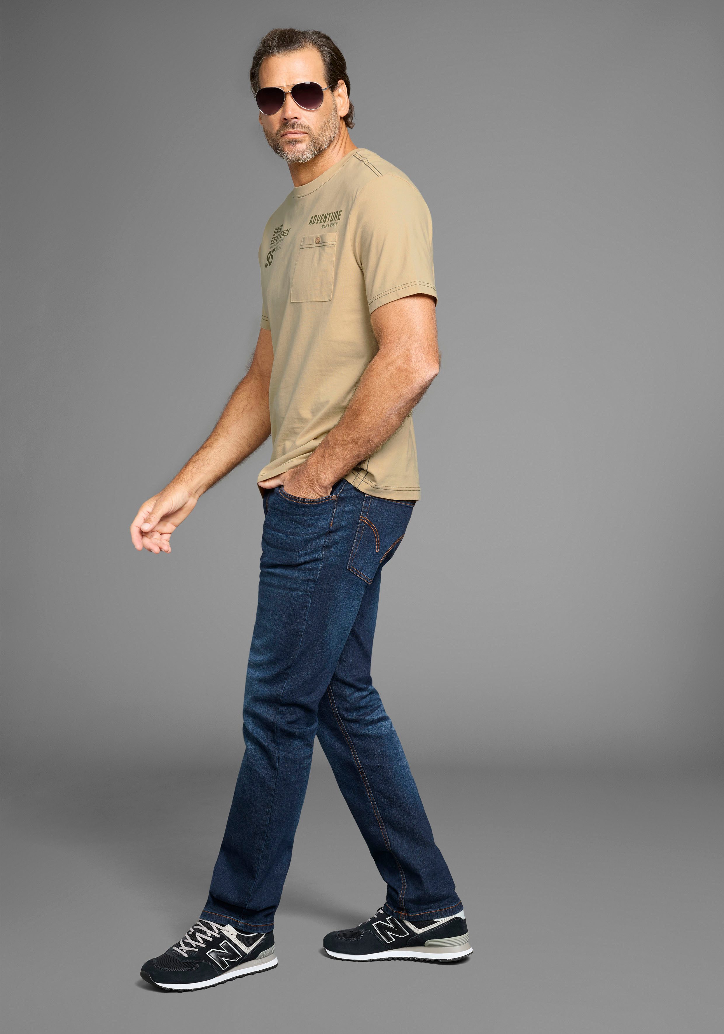 Man's World T-shirt met contraststiksels en functionele borstzak