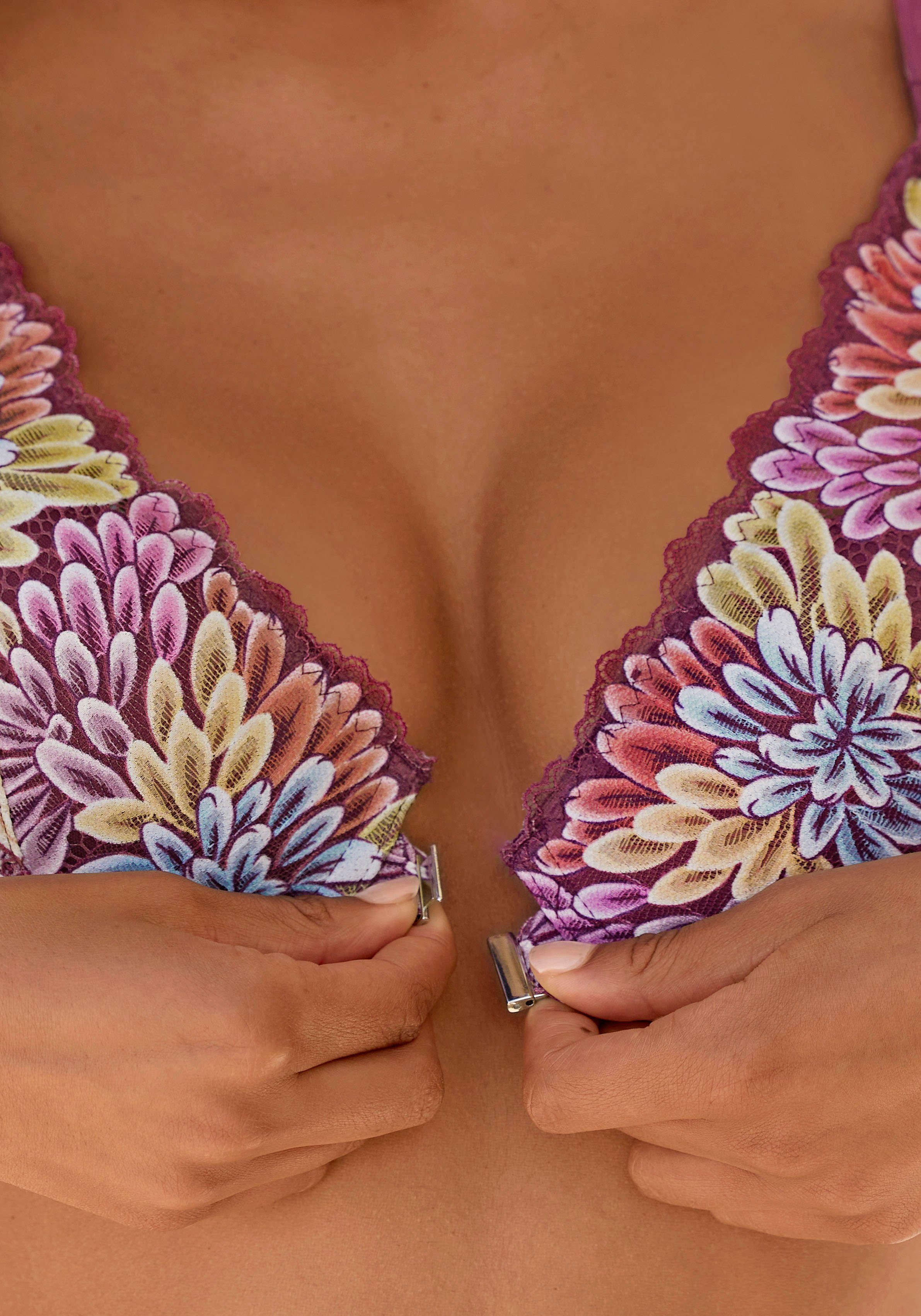Vivance Push-up-bh in modieuze high-apex-design met mooie bandoplossing, sexy lingerie