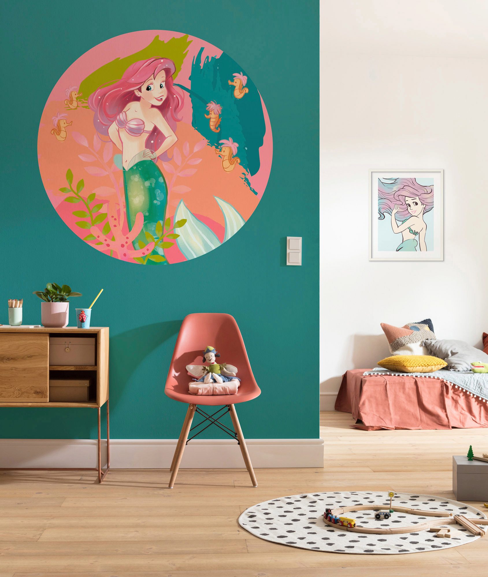 Komar Fotobehang Zelfklevend vlies - Ariel Happy Coral - Afmeting 125 x 125 cm