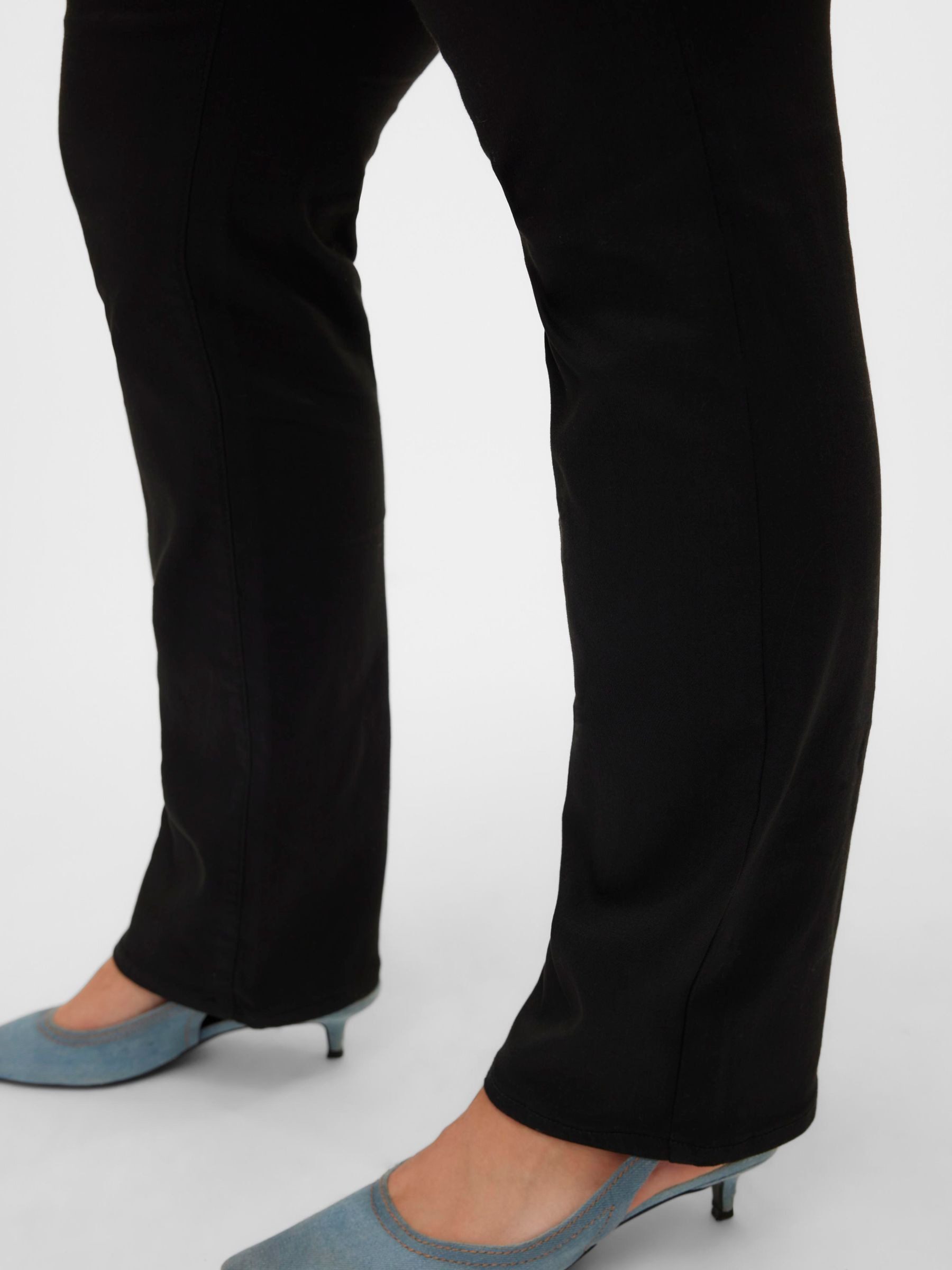 Vero Moda Curve Straight jeans VMCFLASH MR STRAIGHT J LI140 GA CUR NOOS