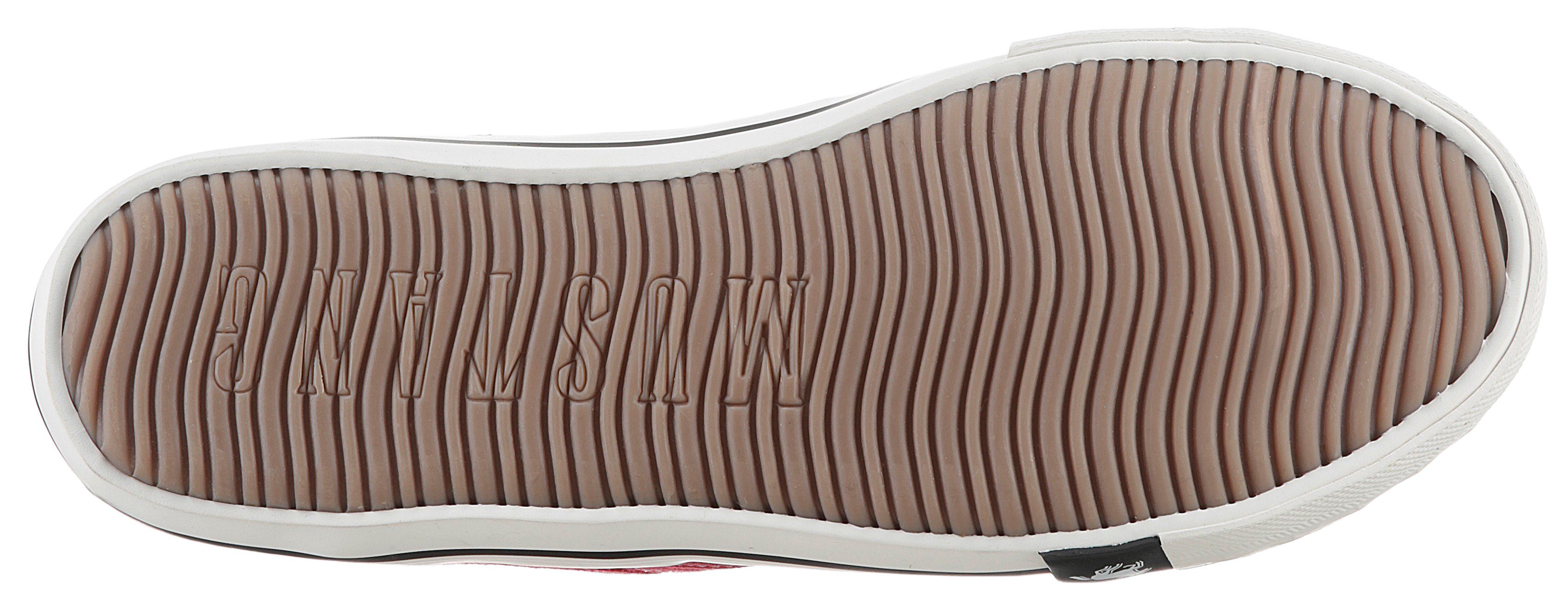 Mustang Shoes Sneakers high top-sneaker, veterschoen met label in de loopzool