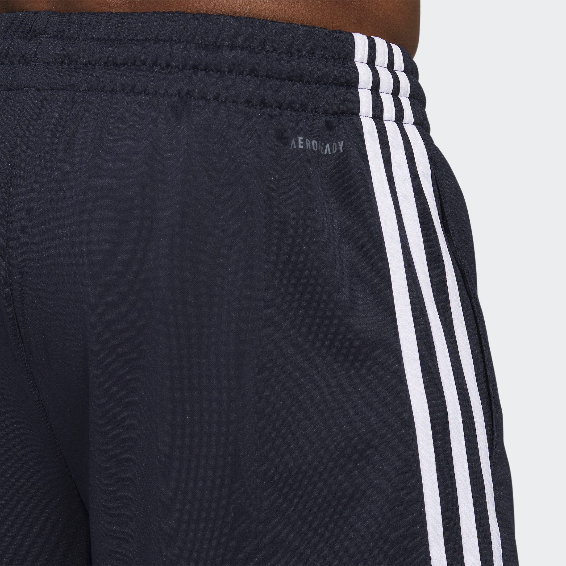 adidas Performance Trainingsshort 3-STRIPES SHORT Basketbal shorts, losse pasvorm, lage kruis, knielang (1-delig)