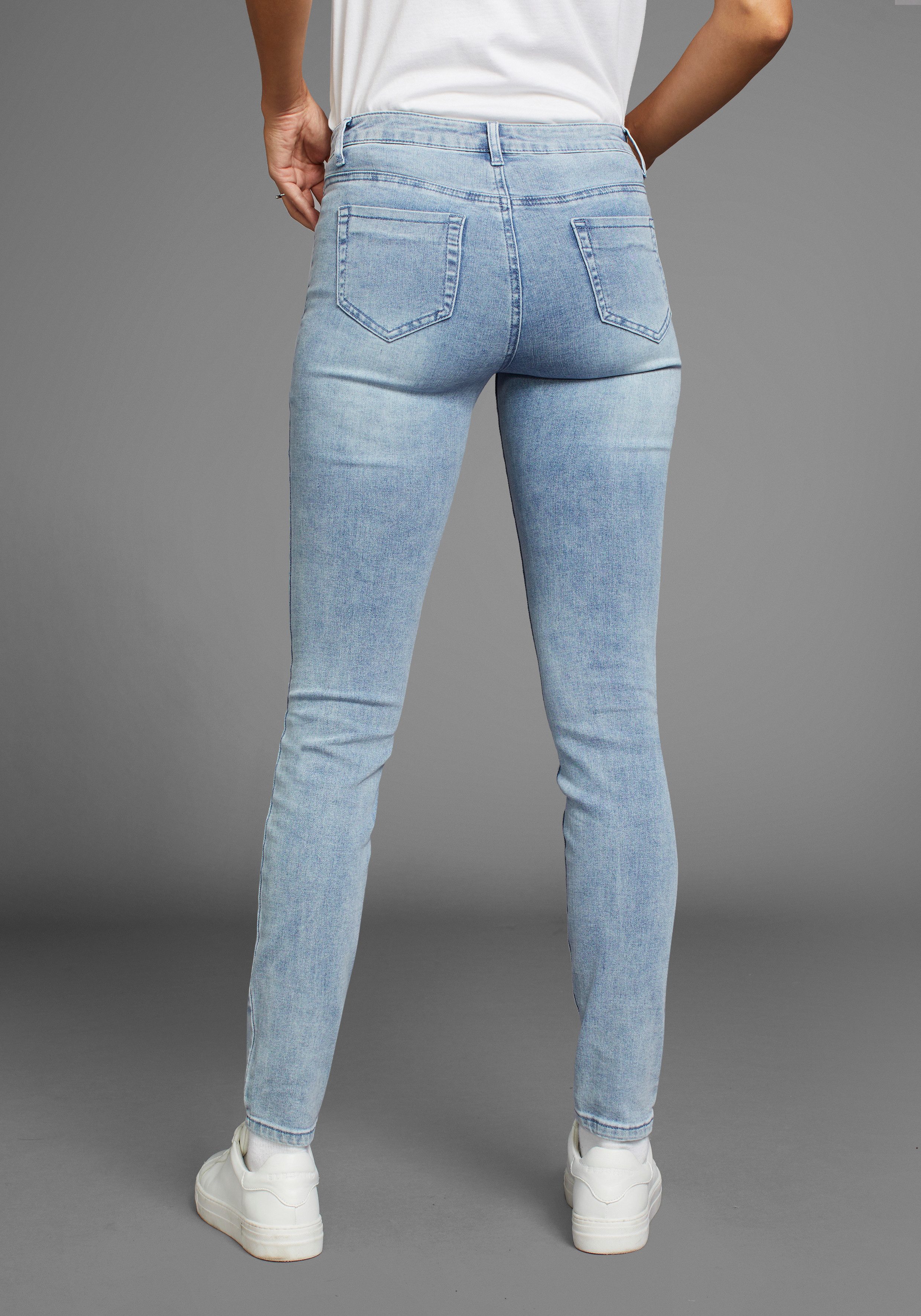 Arizona Skinny fit jeans Ultra Stretch extra-strakke been verloop, normale taille, met steekzakken