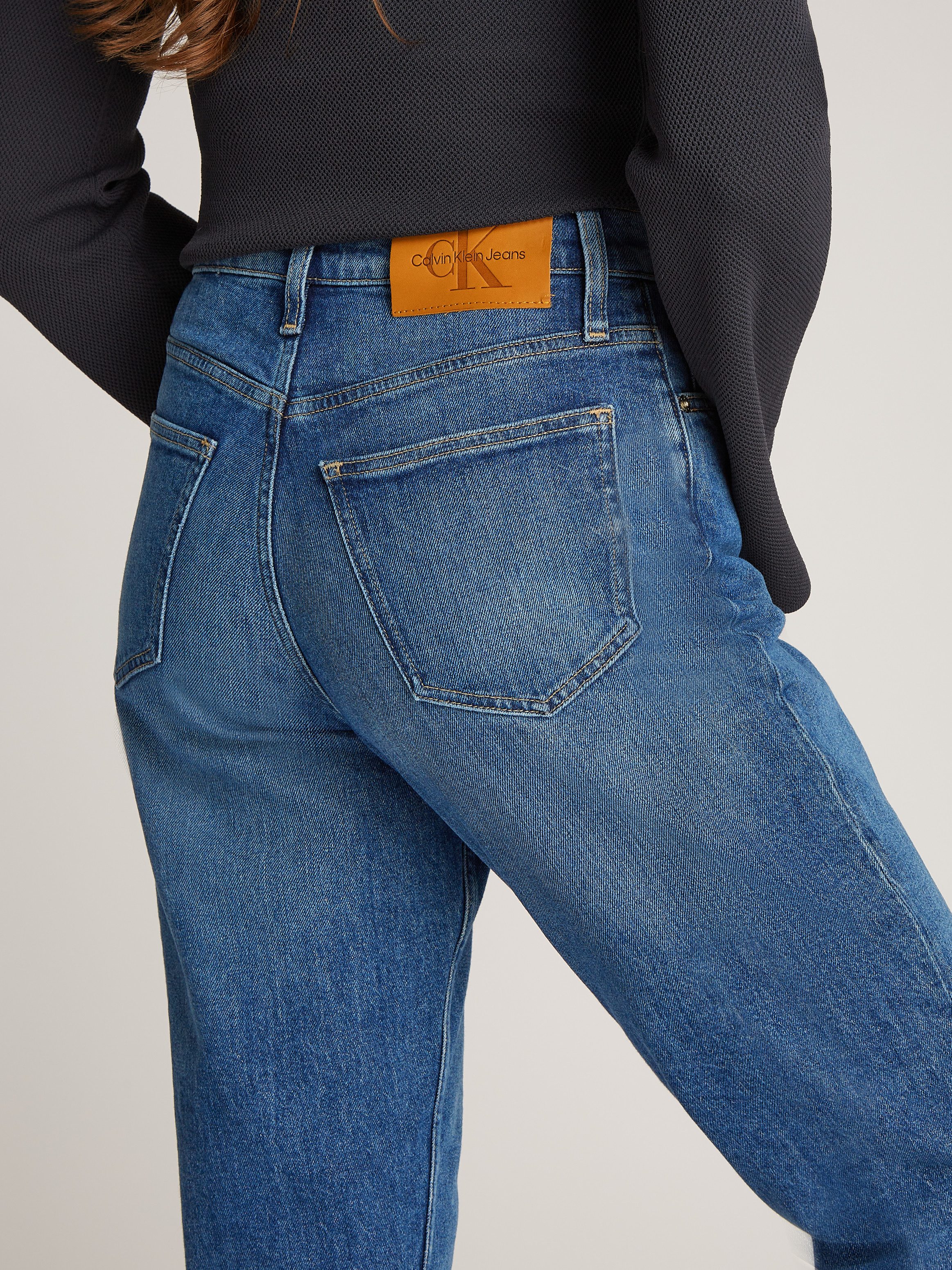 Calvin Klein Mom jeans MOM JEAN met muntzakje, logoprint