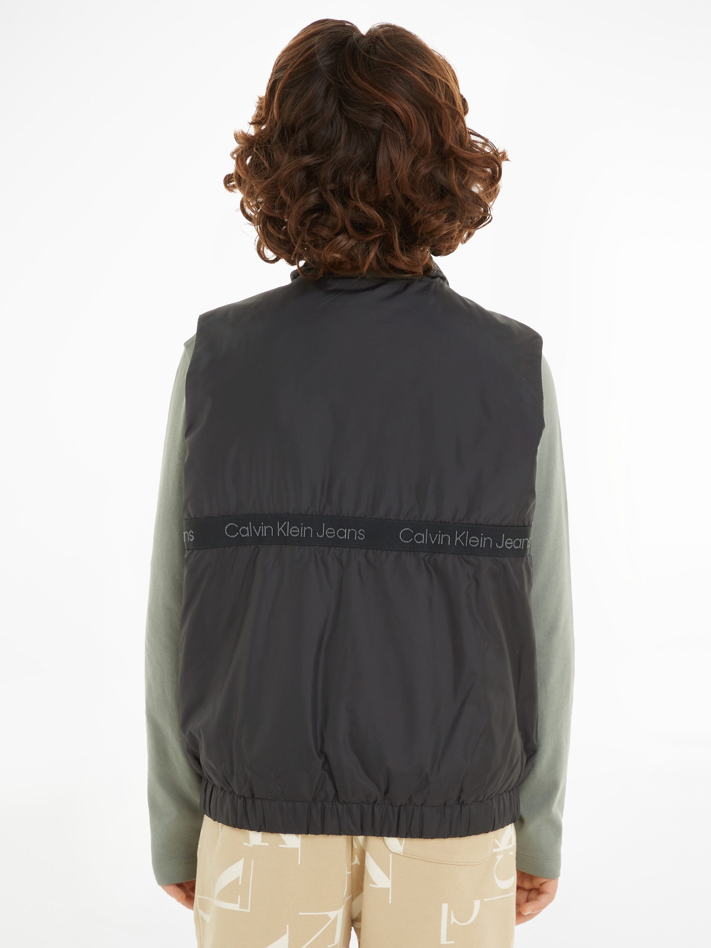 Calvin Klein Korte bodywarmer BOXY LIGHT PADDED TAPE VEST voor kinderen tot 16 jaar met merklabel