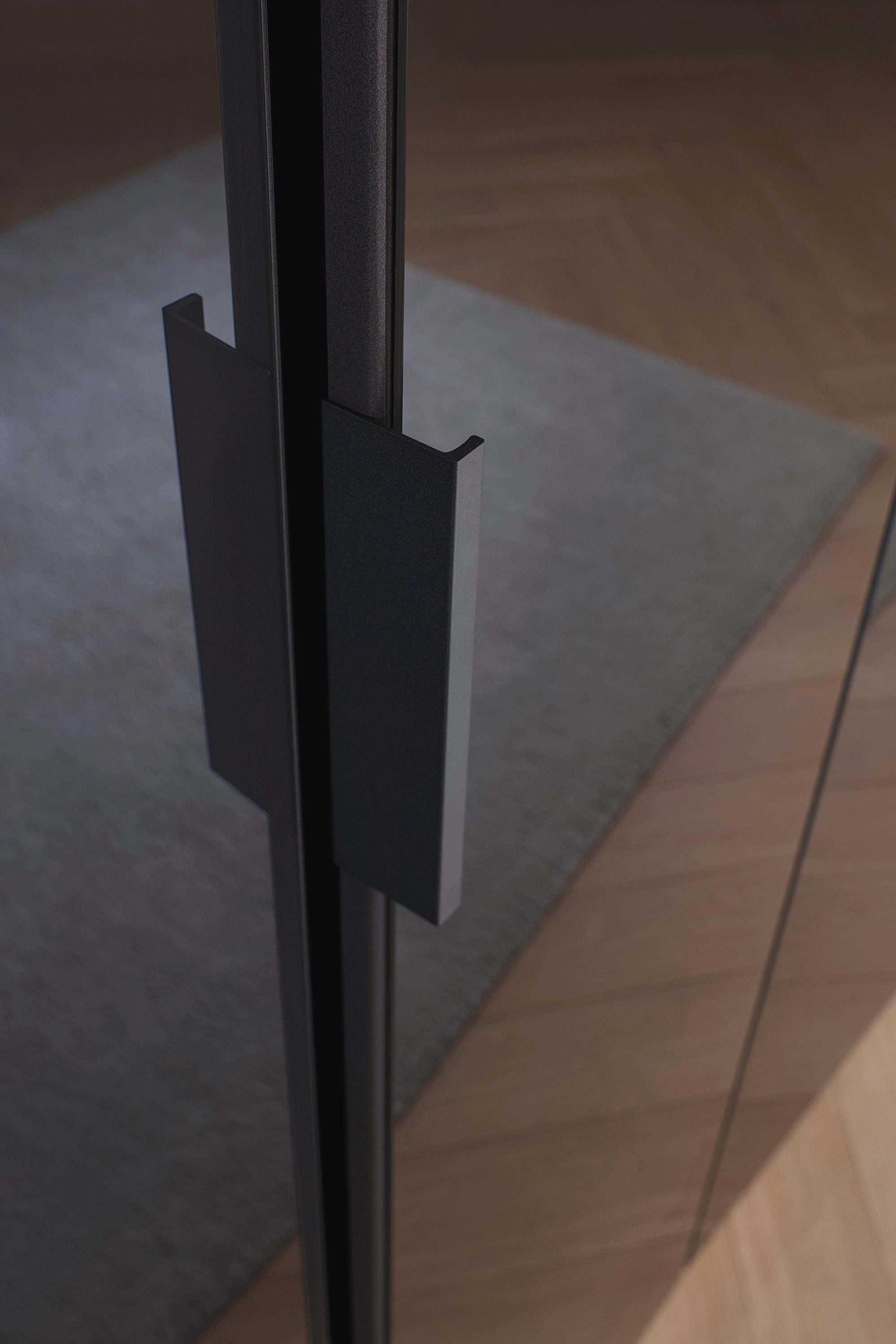rauch Draaideurkast Kledingkast kast garderobe KOLUNA met hoogwaardige glasfront