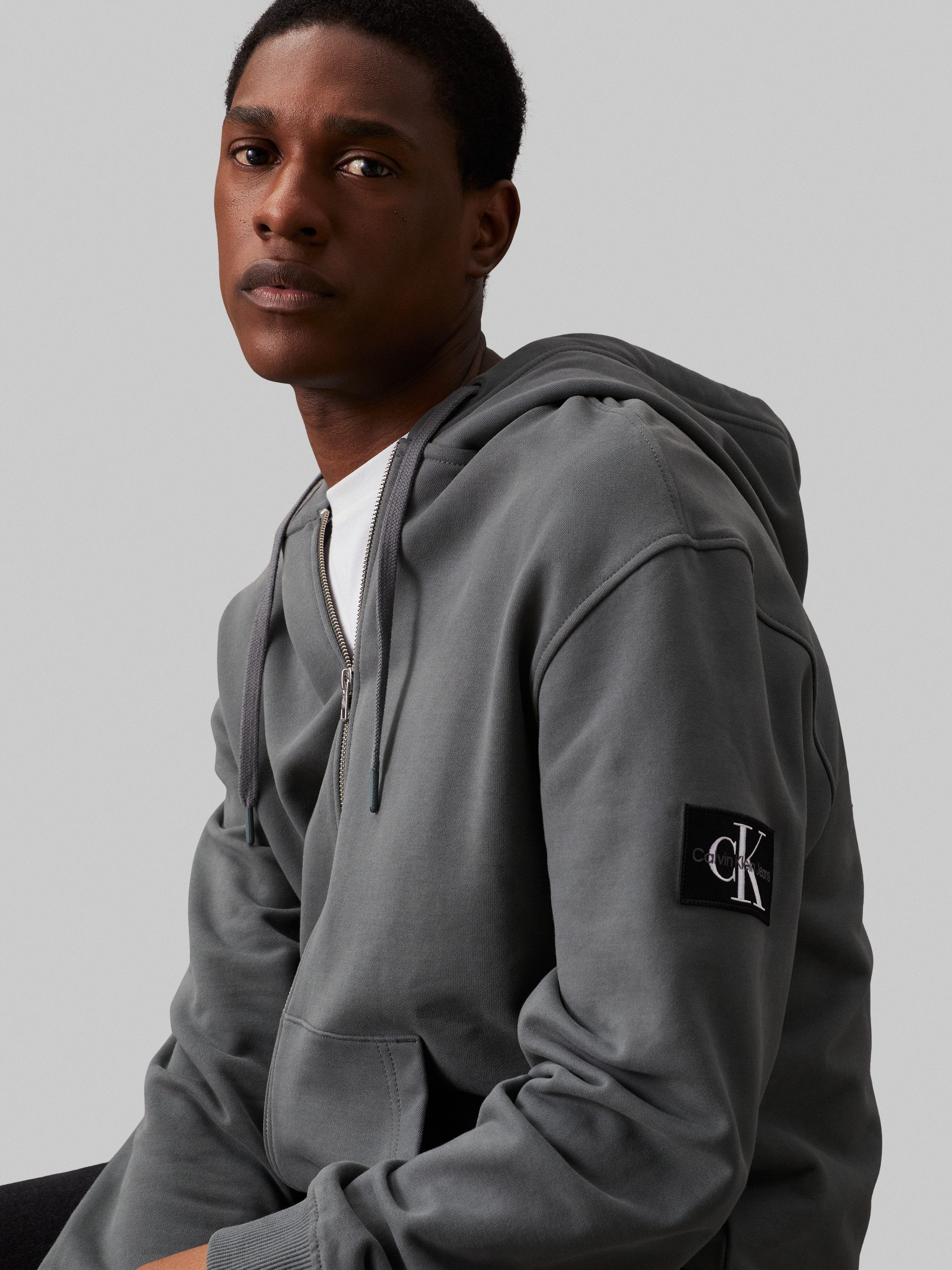Calvin Klein Capuchonsweatvest BADGE ZIP THROUGH HOODIE