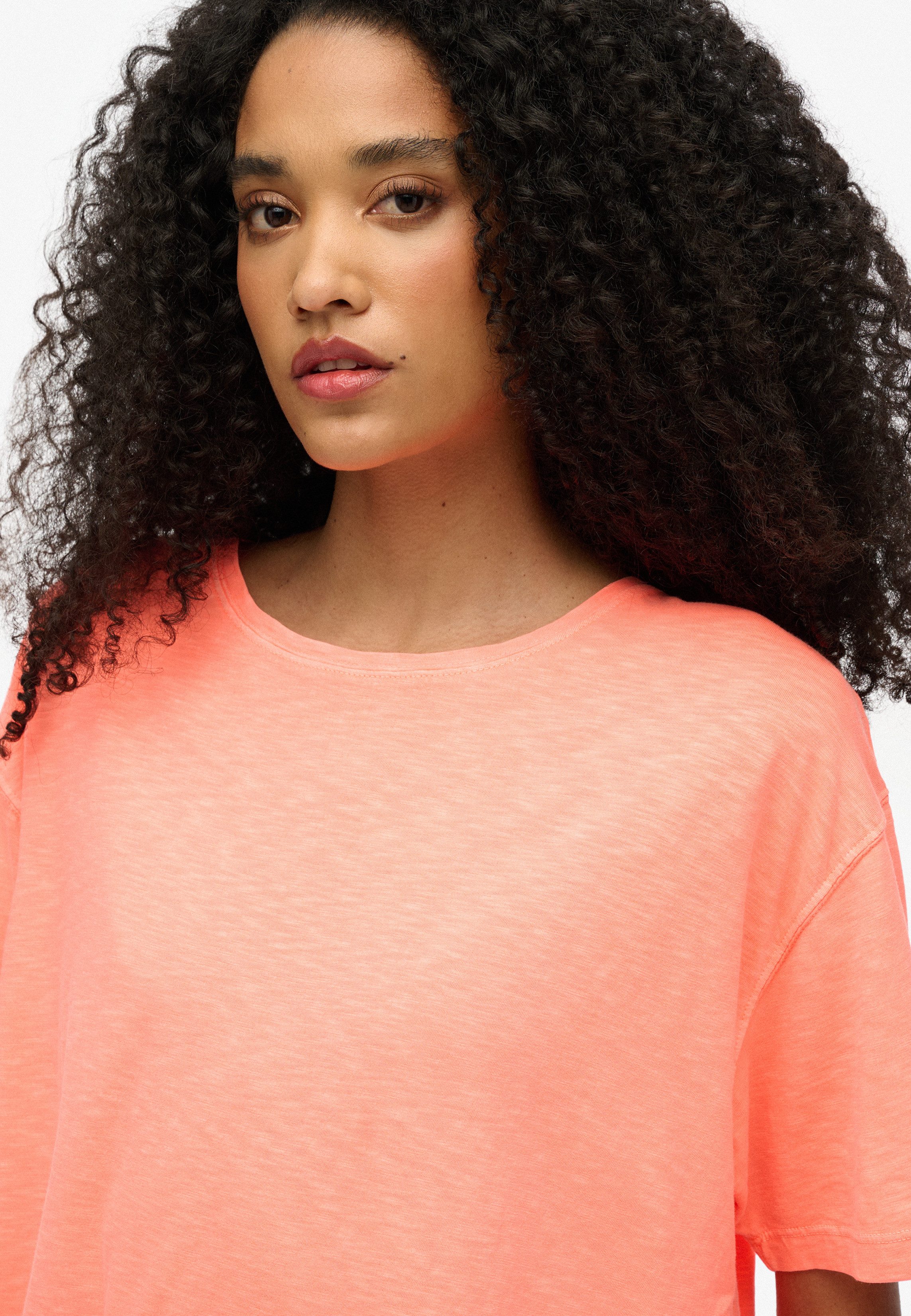 Superdry T-shirt STUDIOS DROPPED SHOULDER TEE