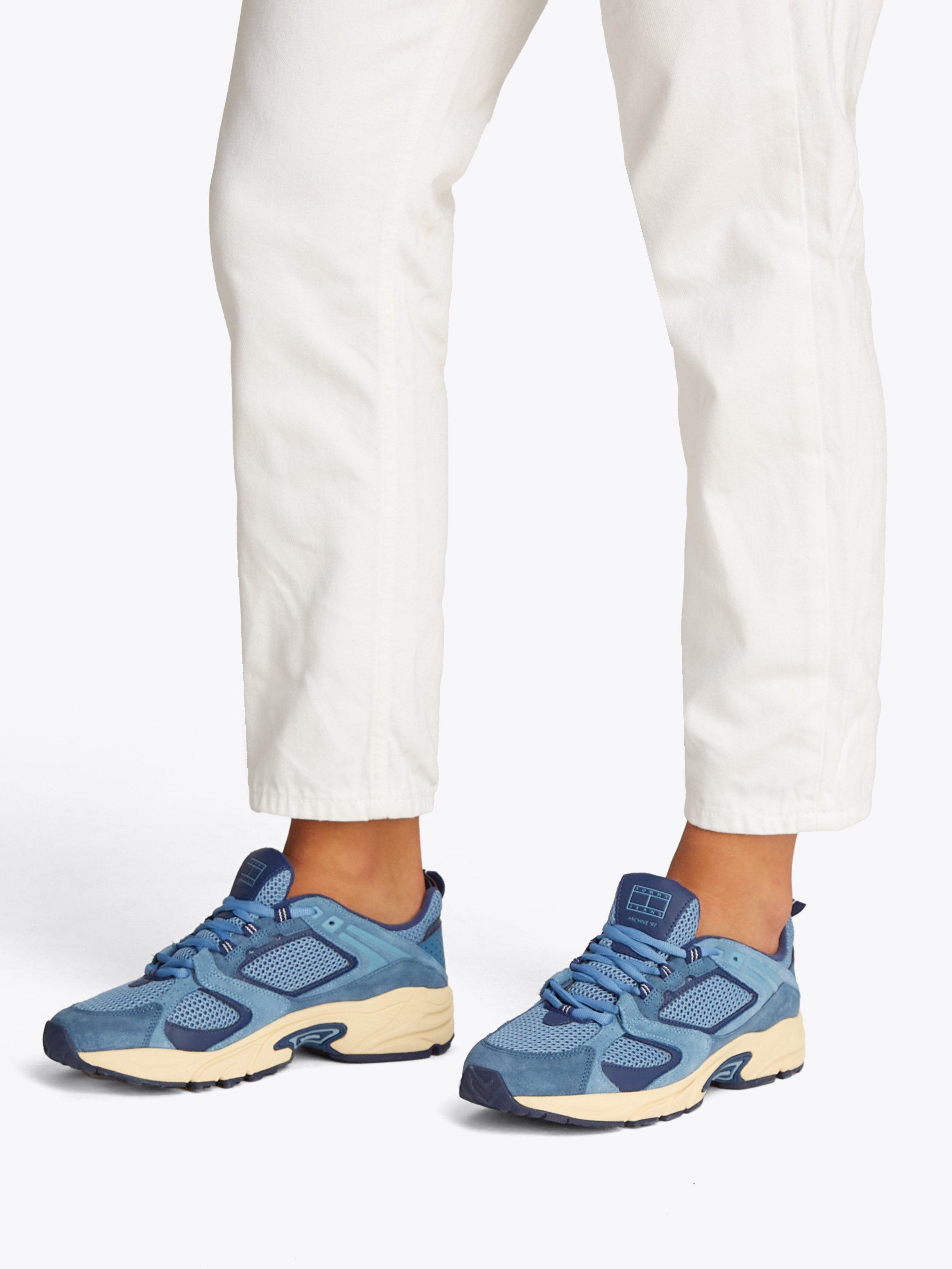 TOMMY JEANS Sneakers met sleehak ARCHIVE'97 , vrijetijdsschoen, halfschoen, veterschoen in lichte materiaalmix