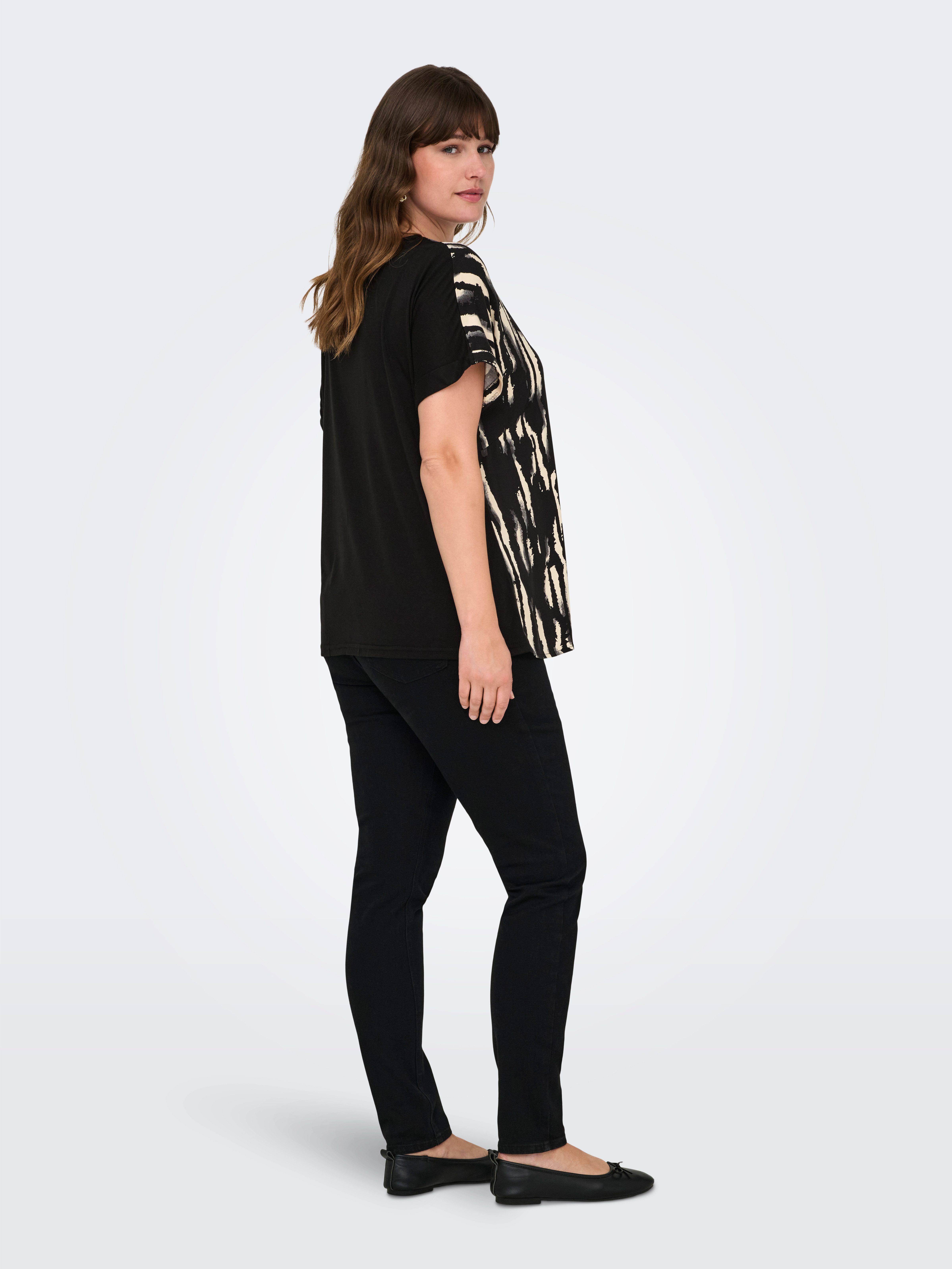 ONLY CARMAKOMA Shirt met korte mouwen CARMIKAELA IN-ONE SS TOP AOP