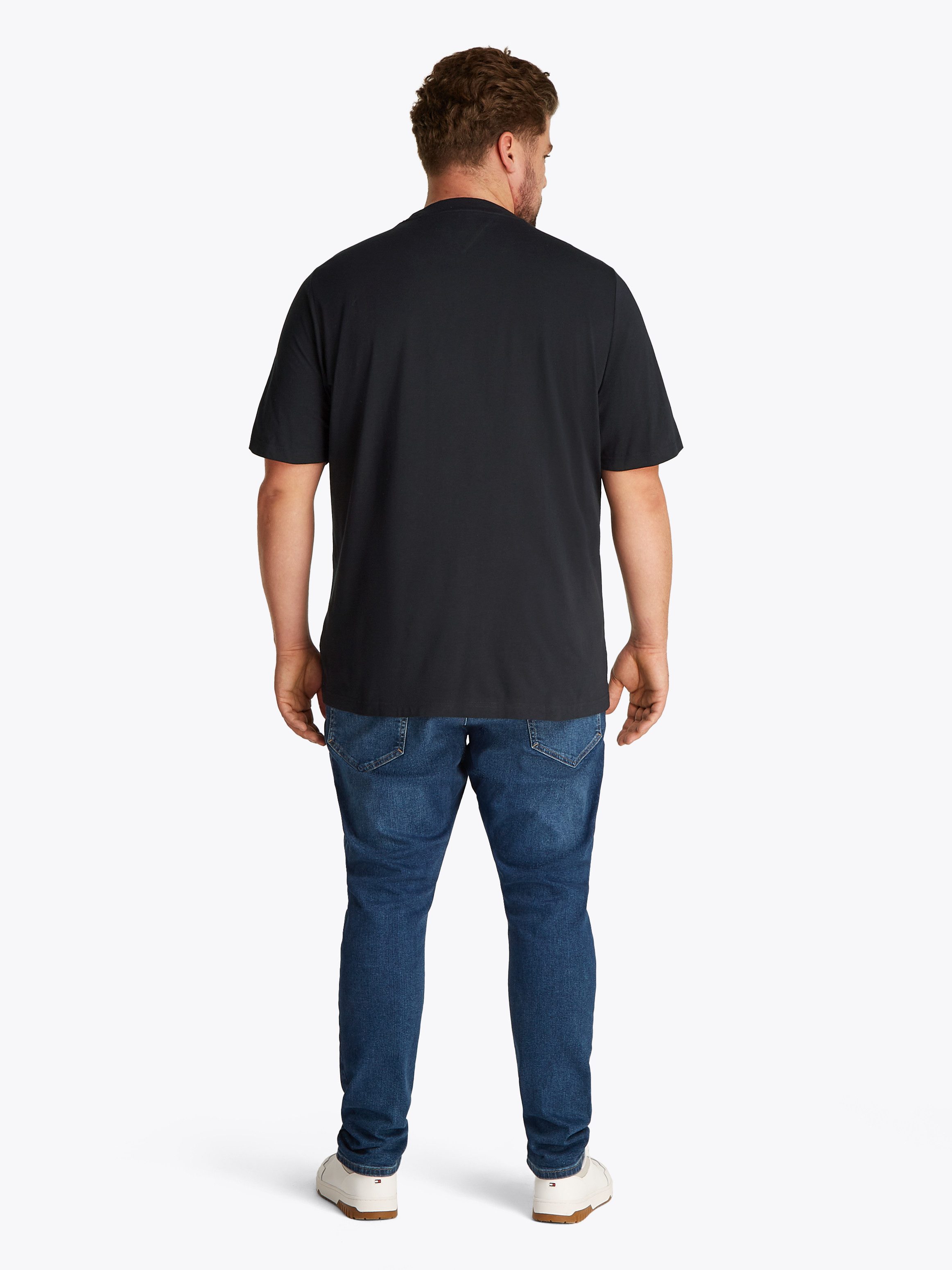 Tommy Hilfiger T-shirt BT-HILFIGER CENTER STACK TEE-B Grote maten, met meerkleurige print