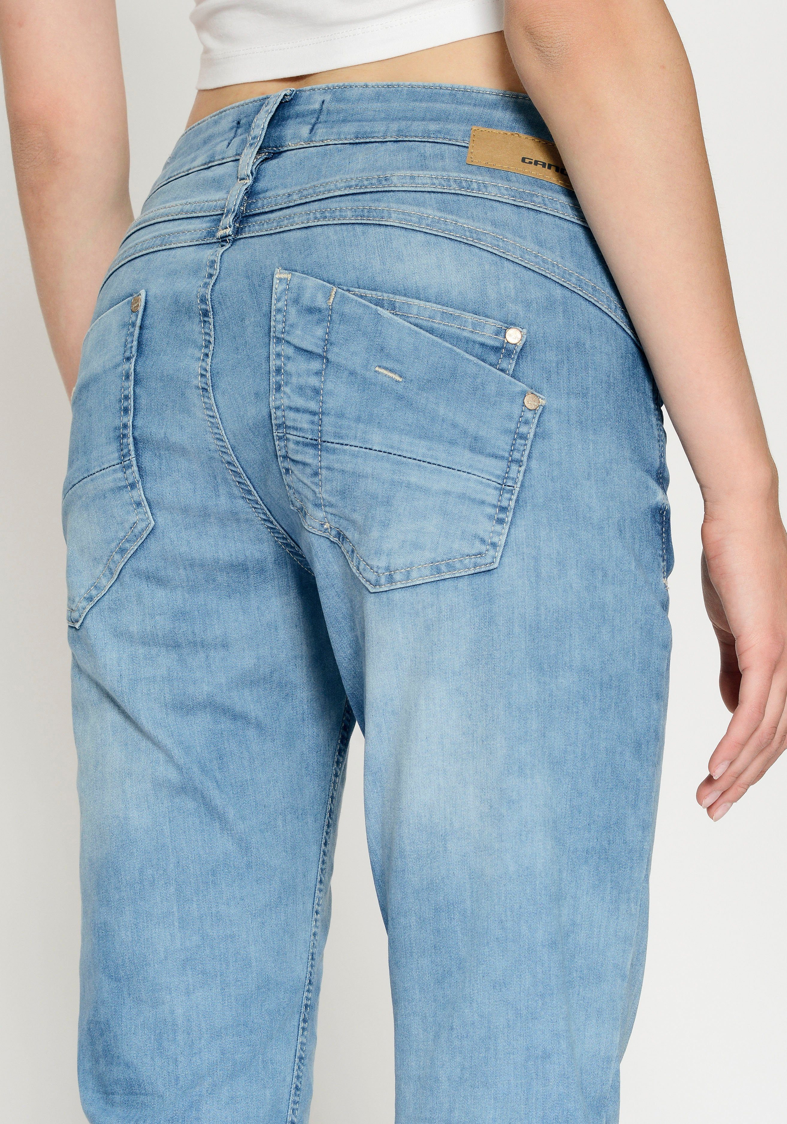 GANG Relax fit jeans 94AMELIE met dubbele rechter achterzak