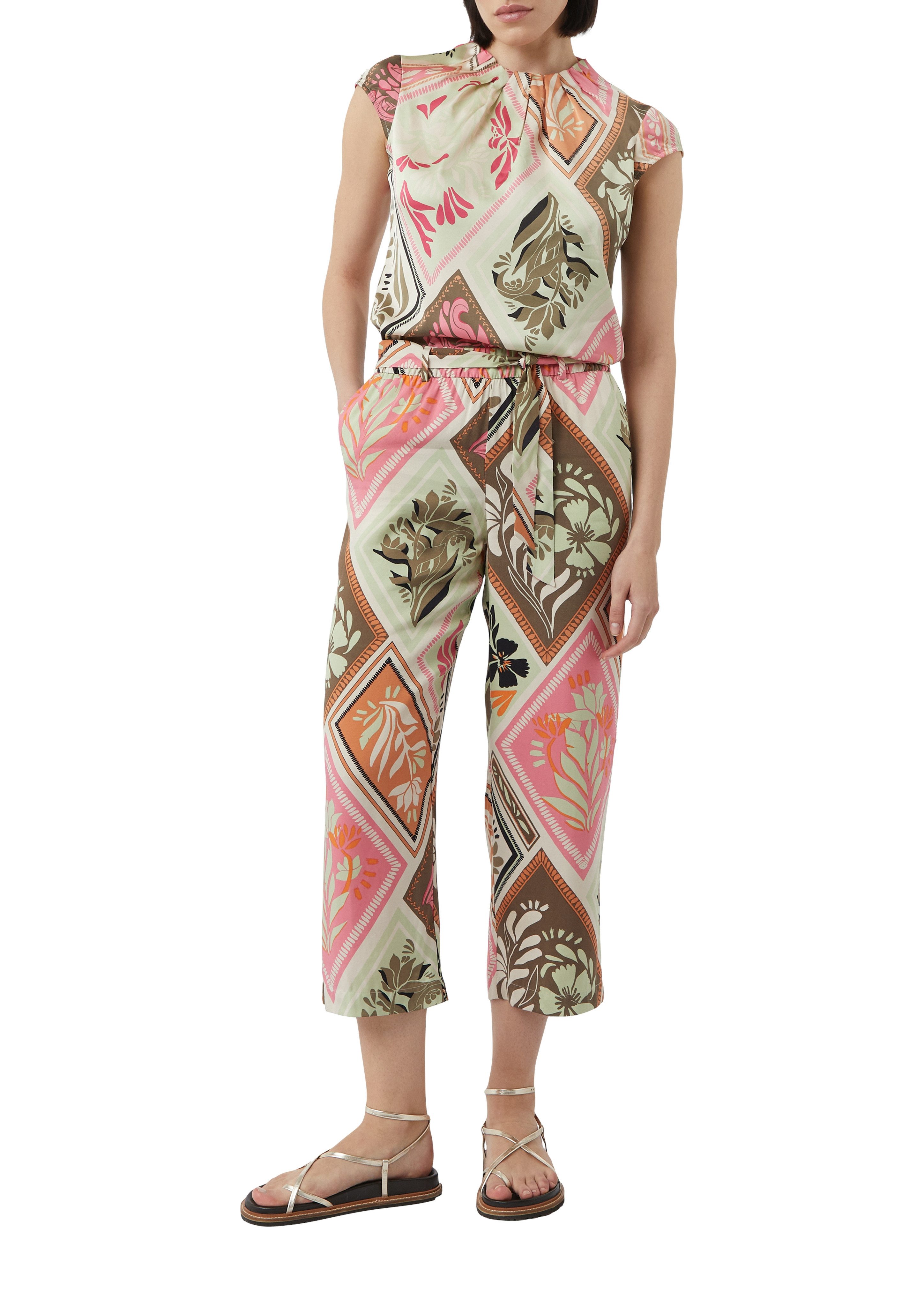 Comma 7/8 broek met een bloemmotief