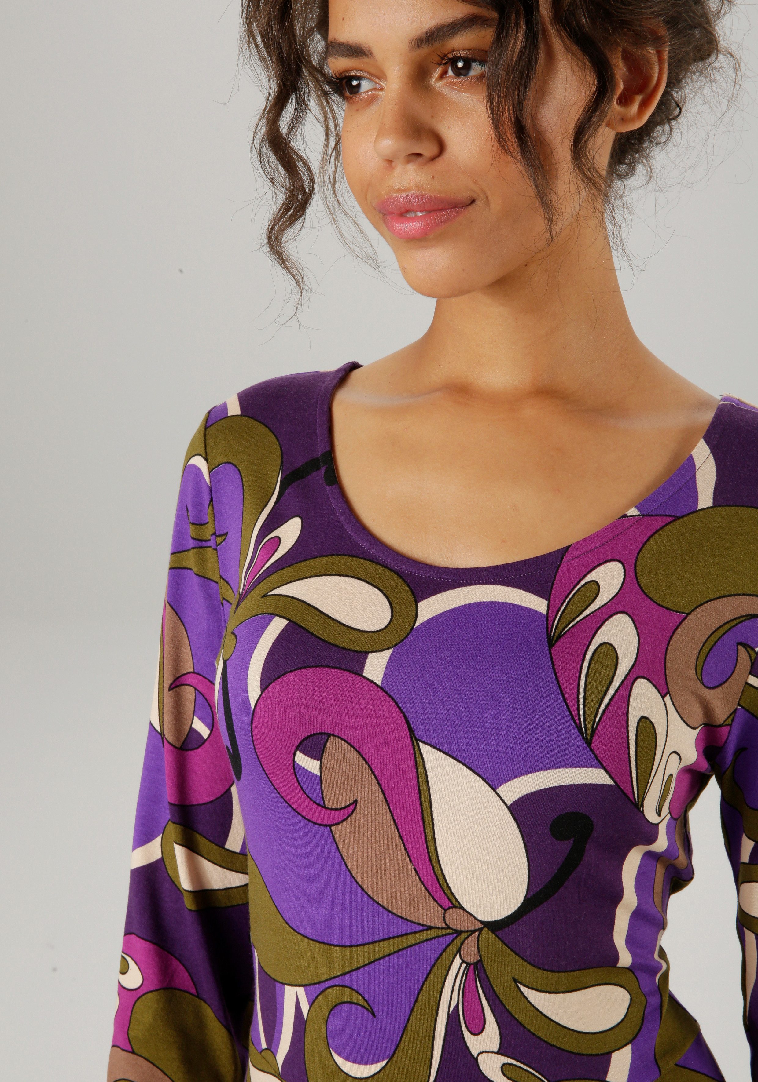 Aniston CASUAL Jerseyjurk met extravagante, grafische print