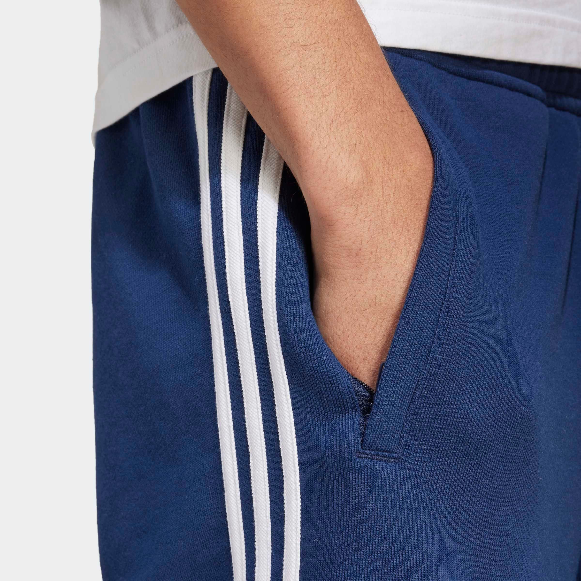 adidas Originals Short 3-STRIPE SHORT Drie-strepen sweat shorts van zacht french terry materiaal (1-delig)