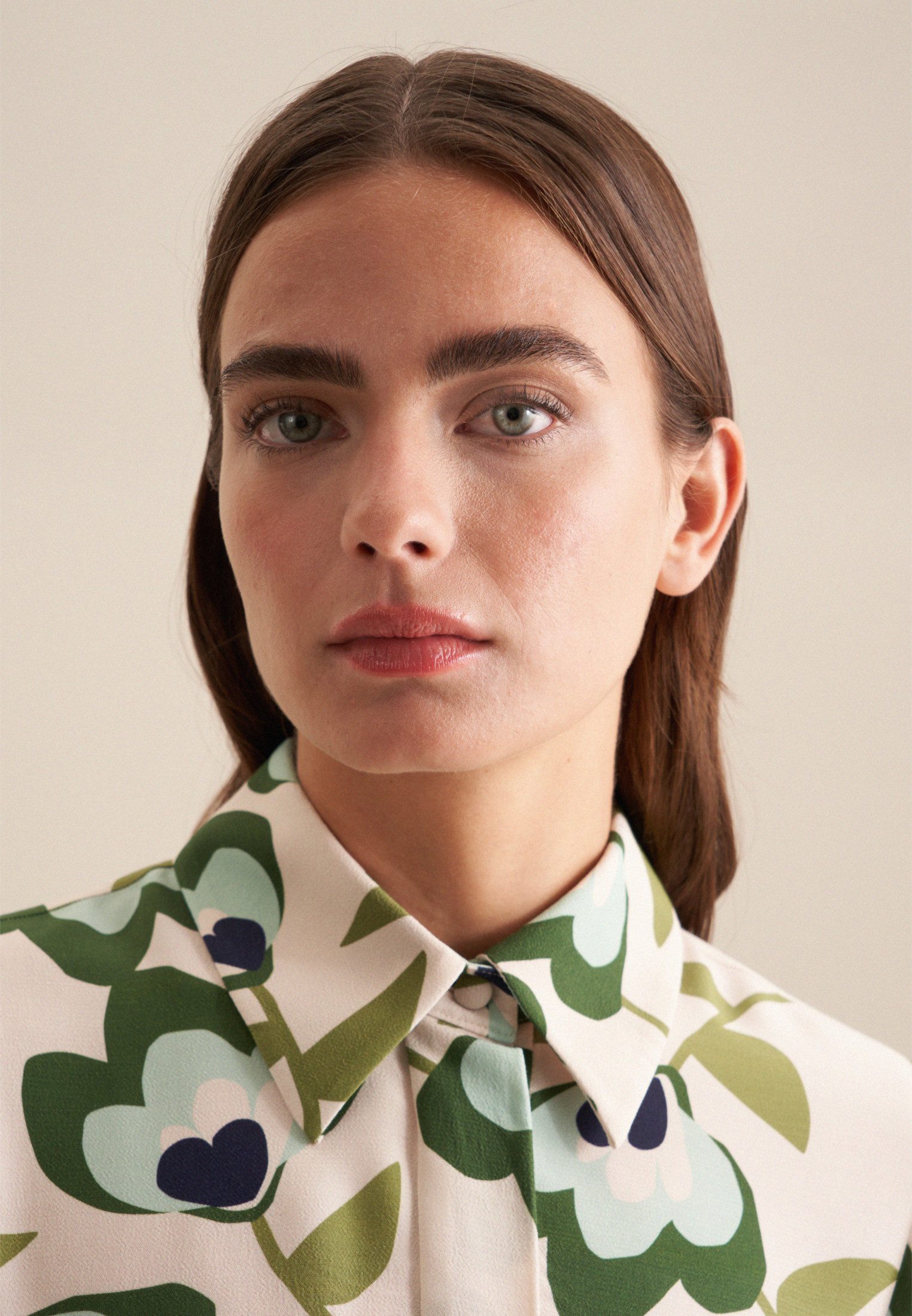 seidensticker Overhemdblouse Zwarte roos Lange mouwen kraag print