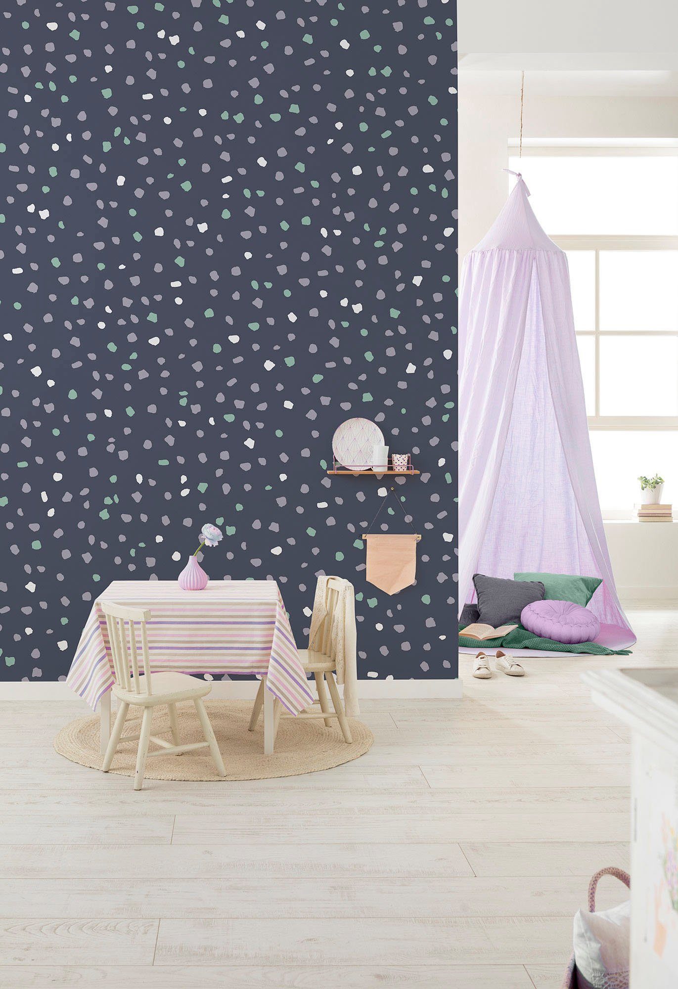 Komar Vliesbehang Digitale print vlies - Dotty Dance - Afmeting 200 x 250 cm (1 stuk)