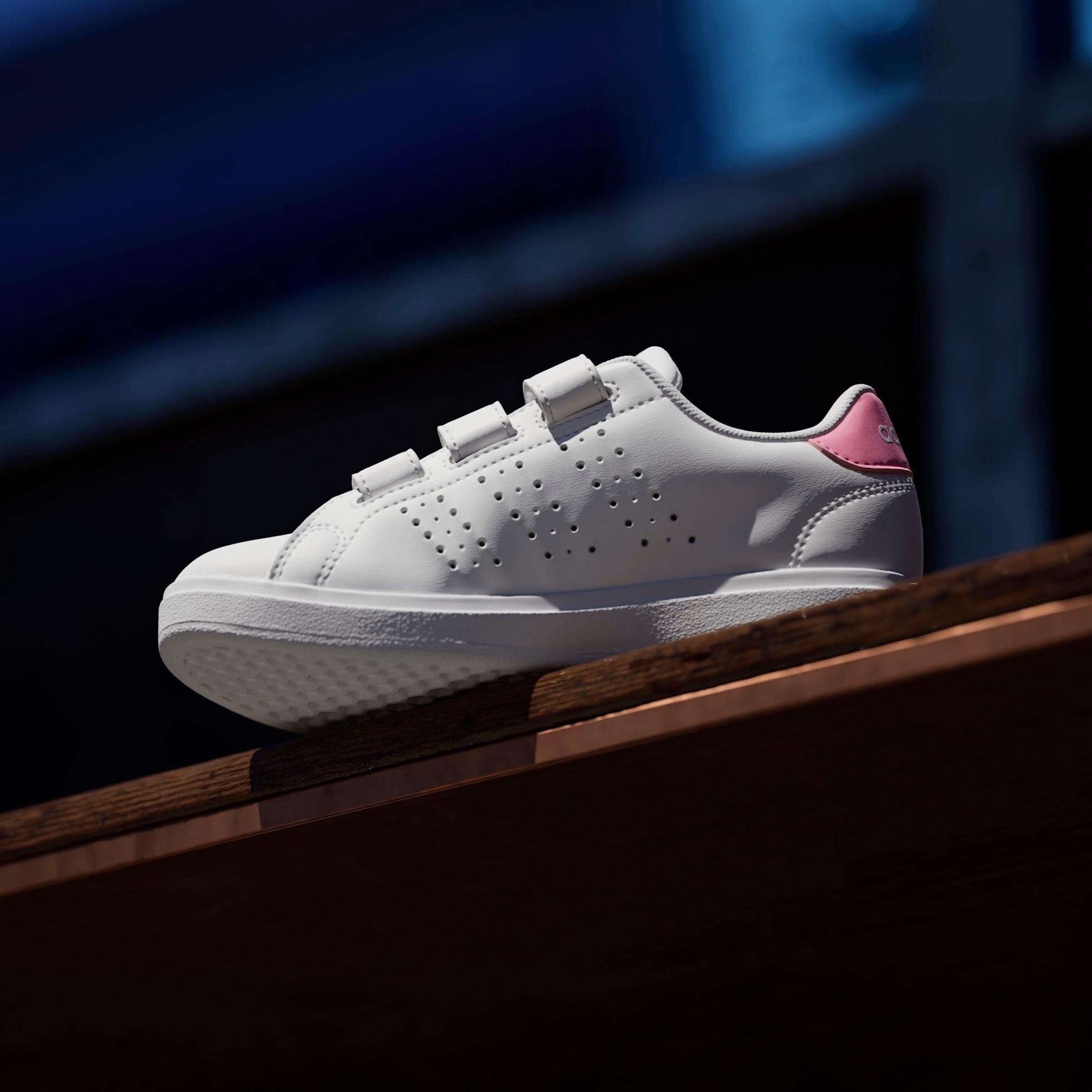 adidas Sportswear Klittenbandschoenen ADVANTAGE BASE 2.0 KIDS Ontwerp in de sporen van de adidas Stan Smith