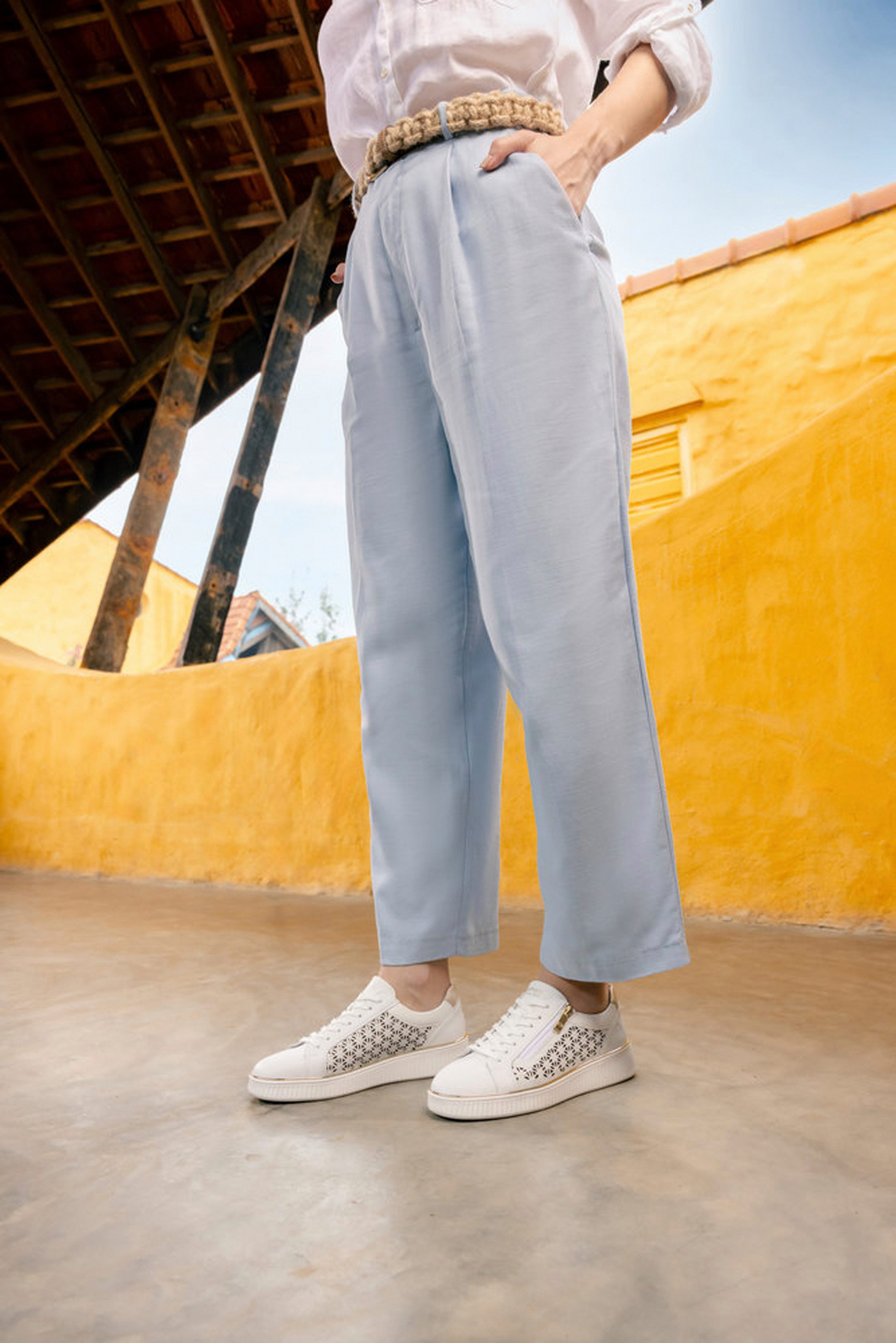 Remonte Plateausneakers , vrijetijdsschoen, veterschoen, lage schoen met perforatie