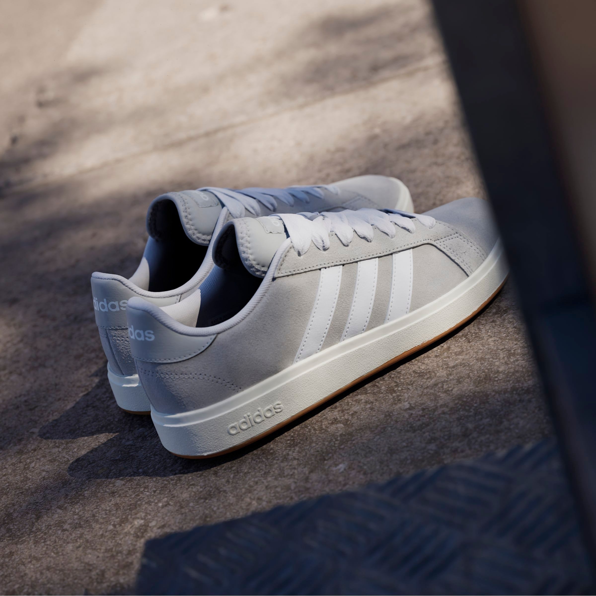 adidas Sportswear Sneakers GRAND COURT BASE 00S Ontwerp in de geest van de adidas Campus 00