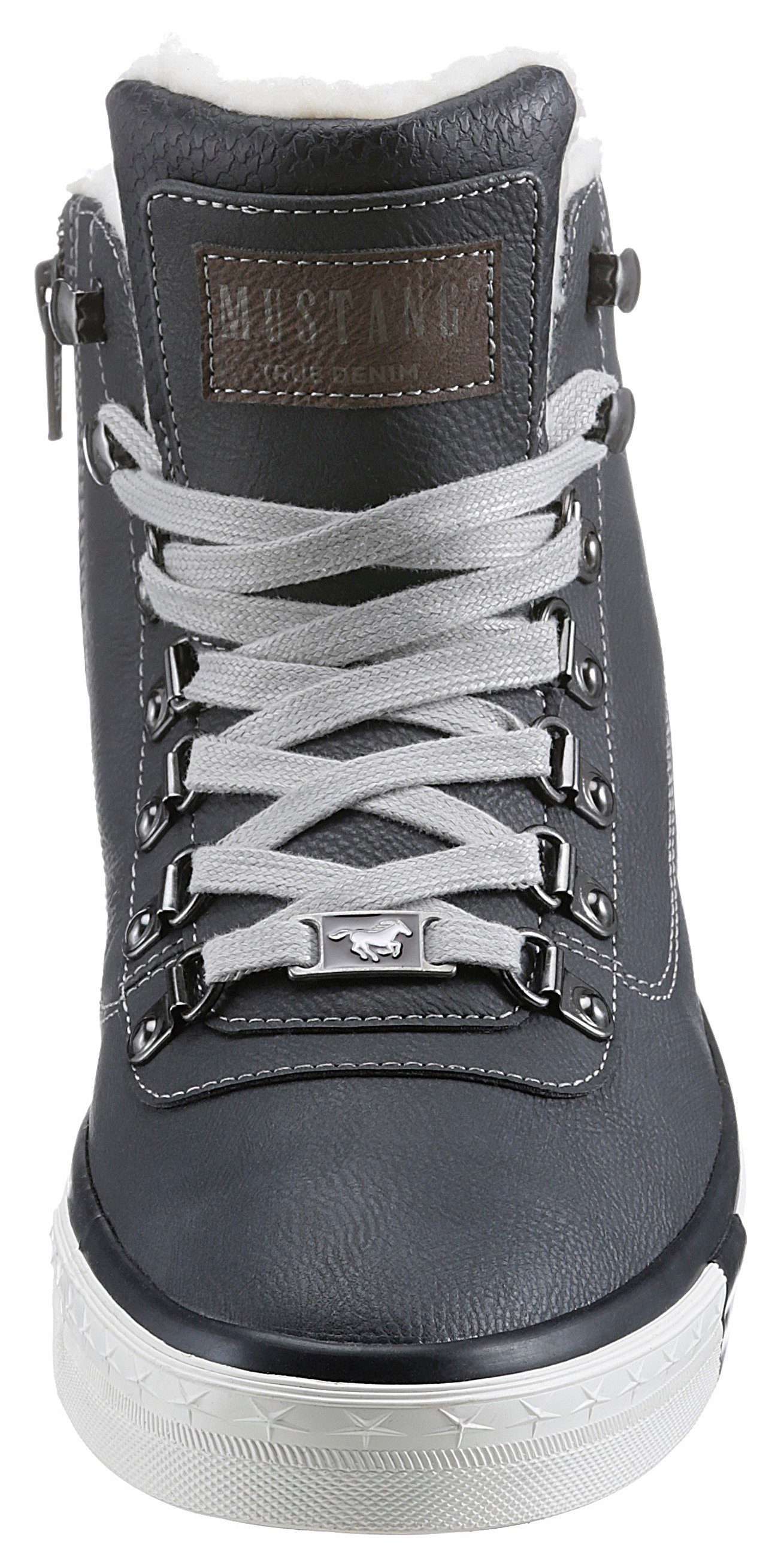 Mustang Shoes Winterlaarzen met warme, heerlijk zachte voering