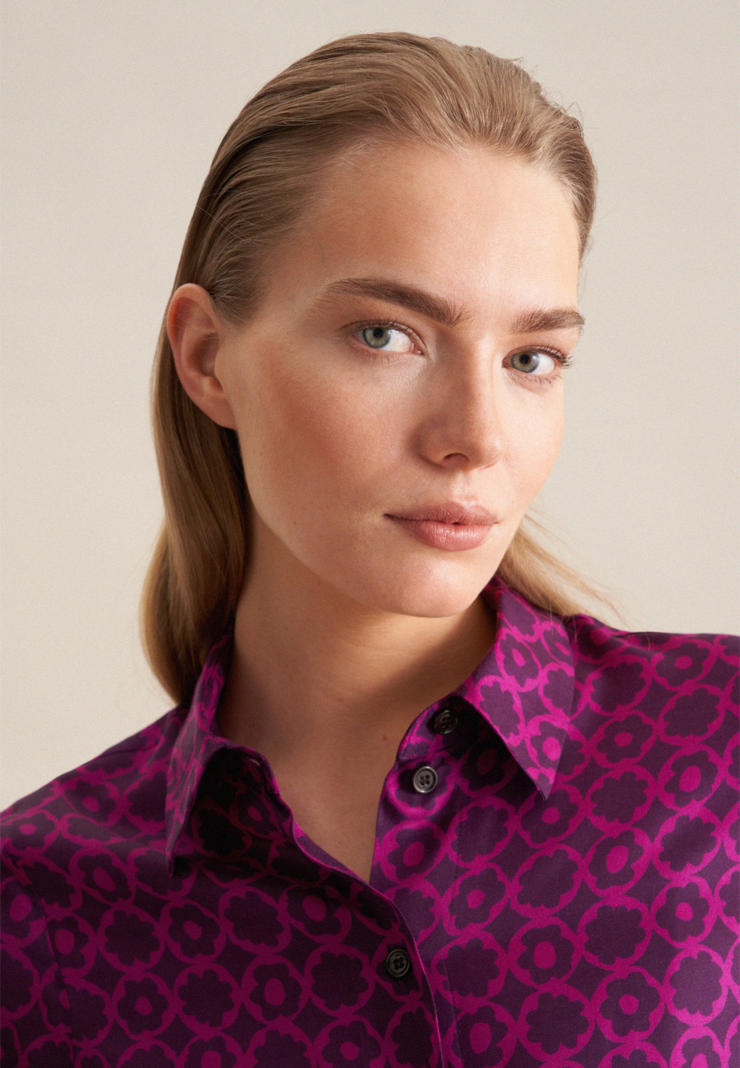 seidensticker Overhemdblouse Zwarte roos Lange mouwen kraag print