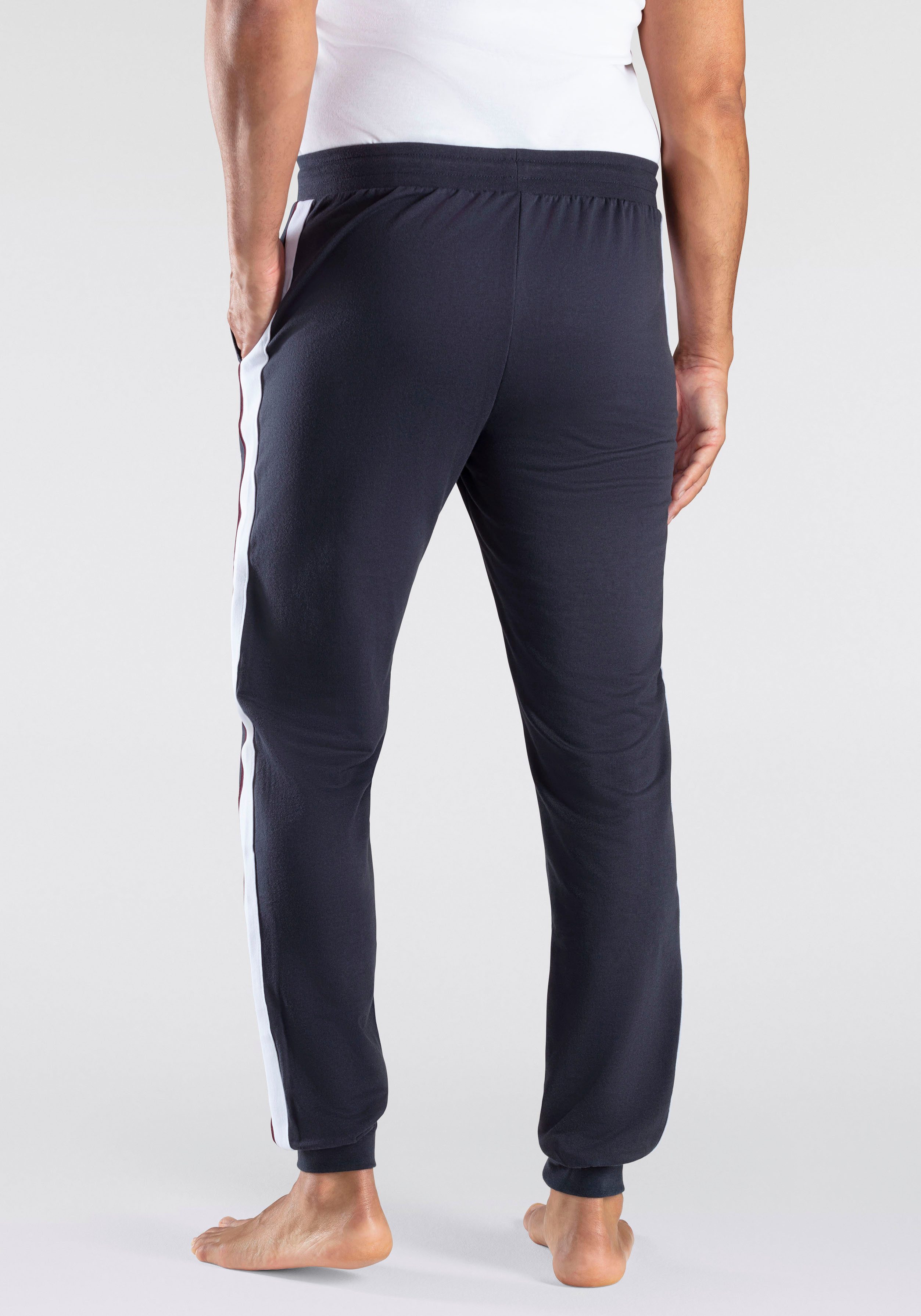 Bench. Loungewear Sweatbroek met opgestikte strepen opzij en logoprint