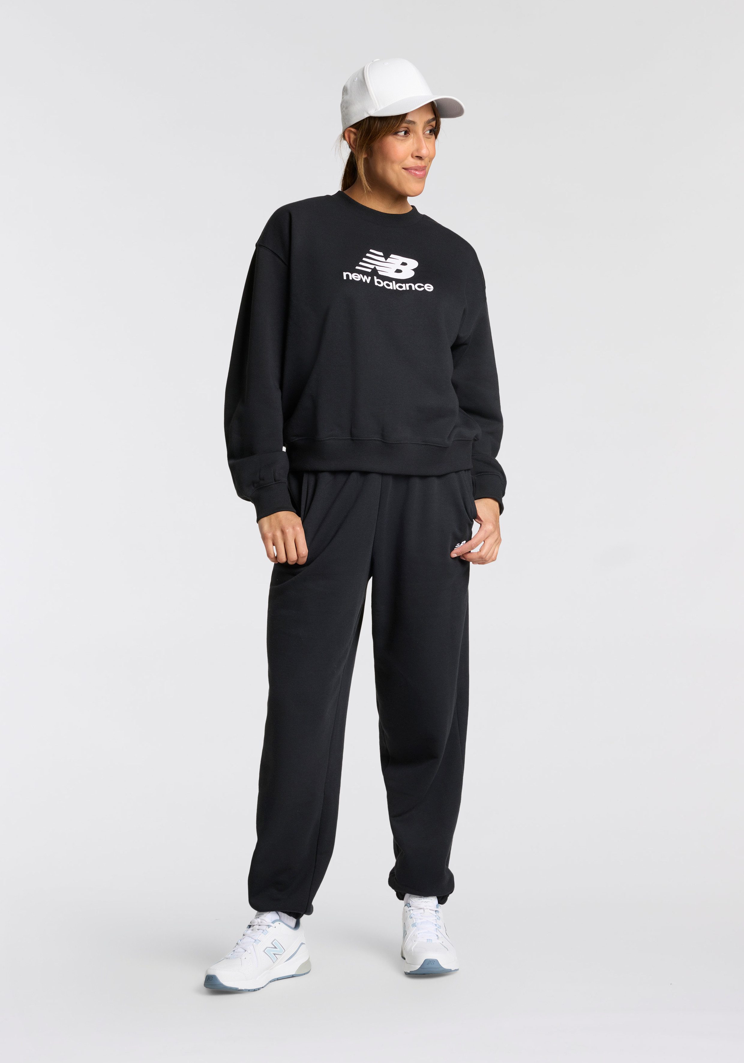 New Balance Sweatshirt Sport Essentials French Terryogo CrewONARCH BURGUNDY