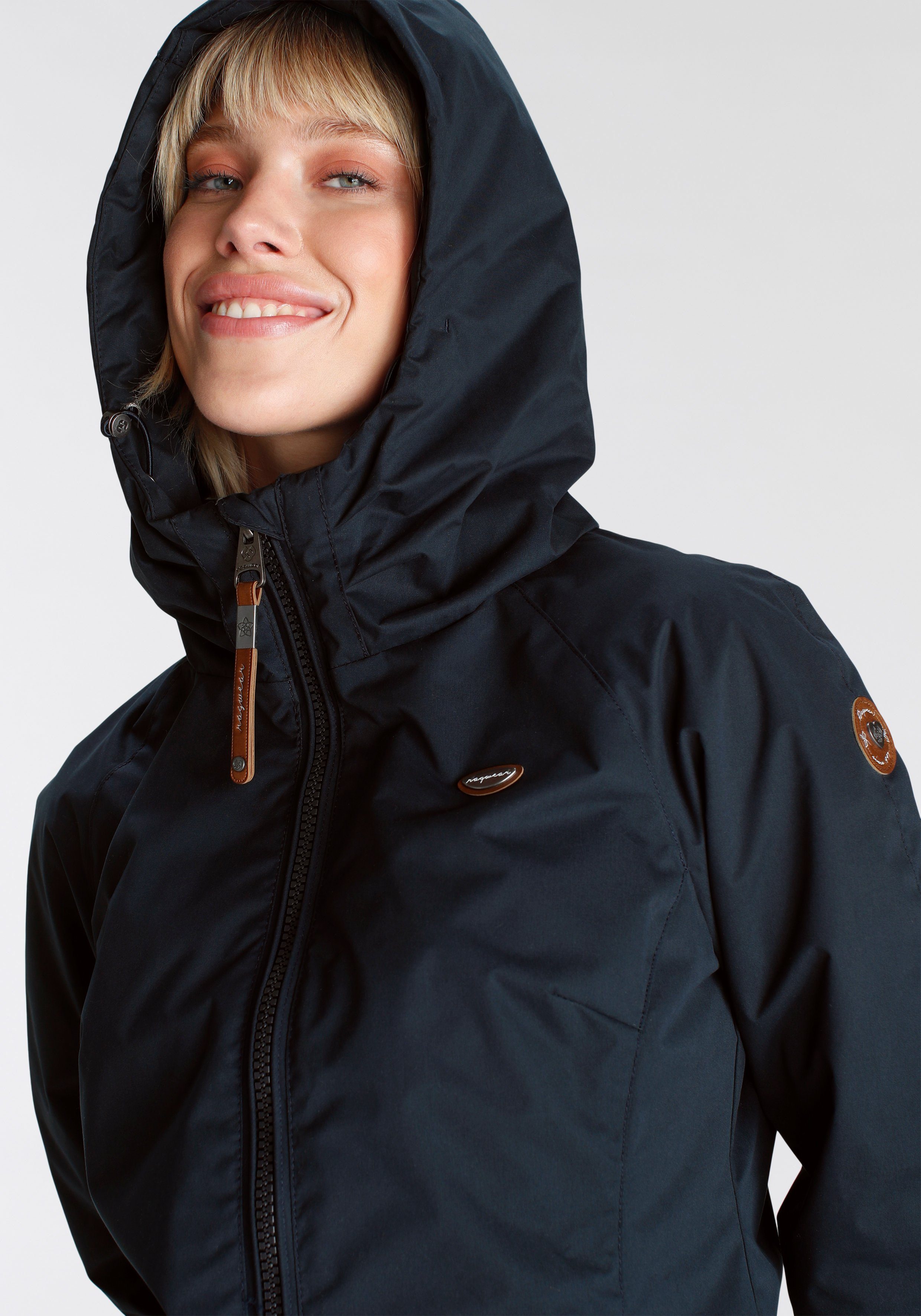 Ragwear Outdoorjack DIZZIE UNI O trendy jas met capuchon voor het tussenseizoen