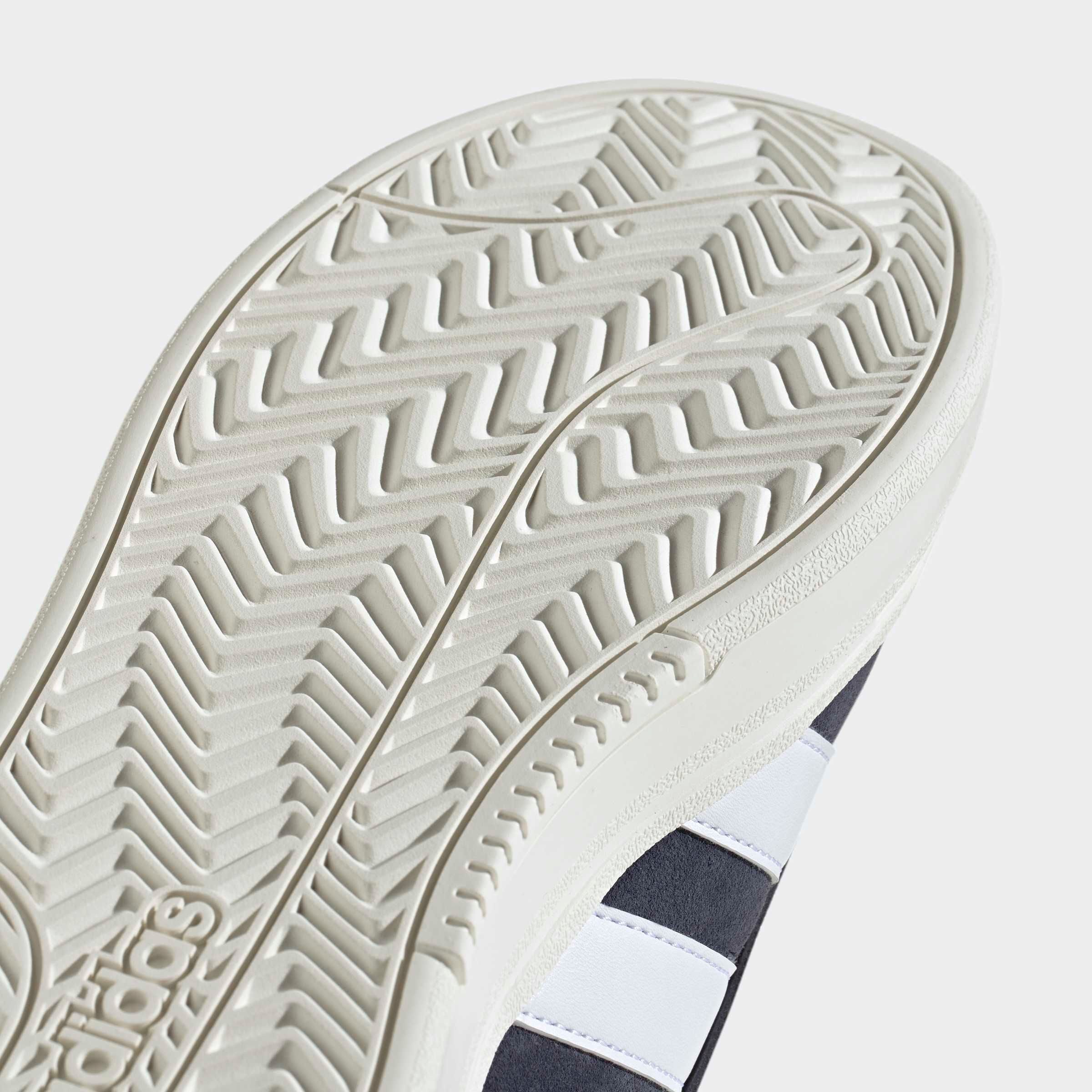 adidas Sportswear Sneakers GRAND COURT ALPHA Design geïnspireerd door de adidas Campus 00