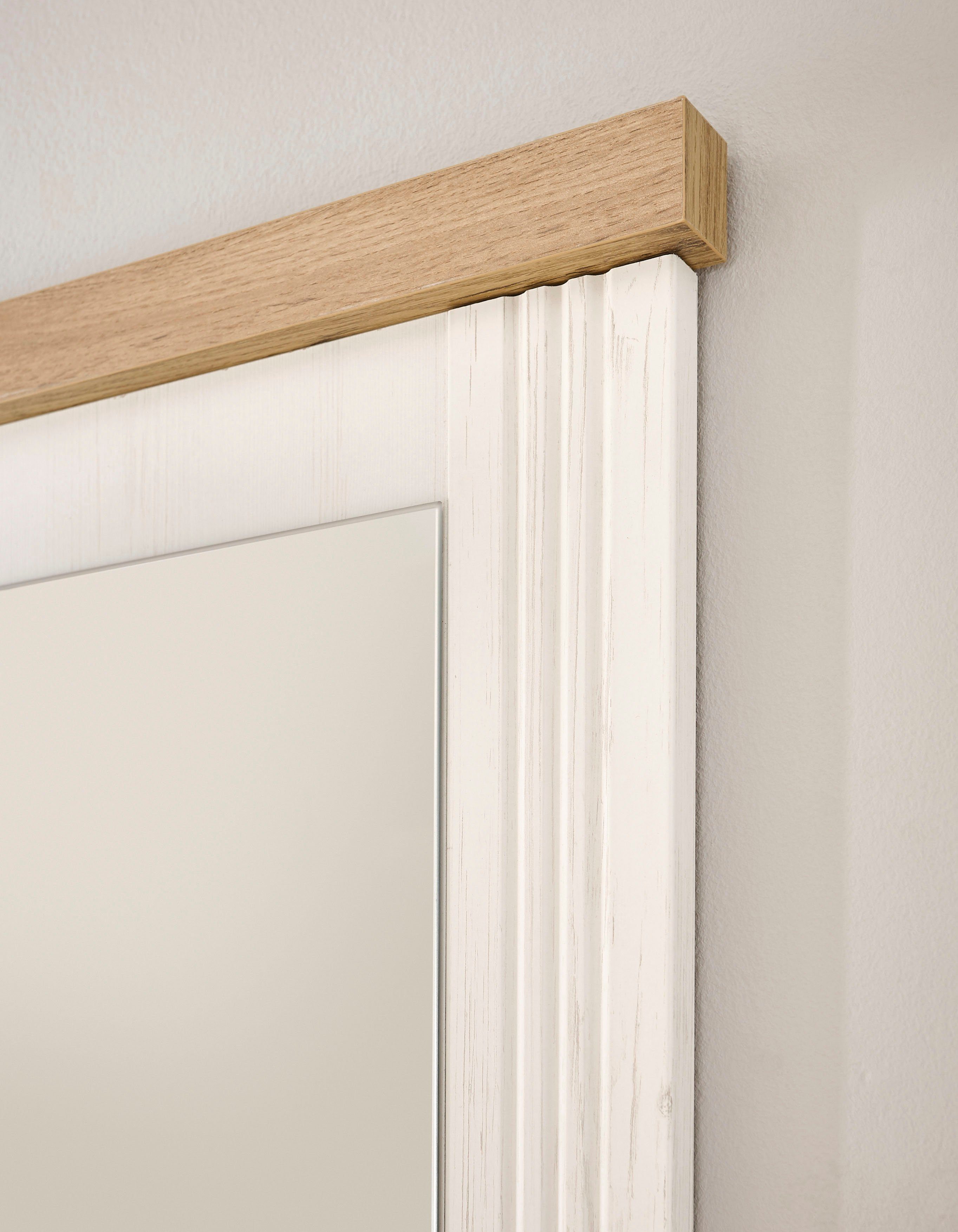 Home affaire Badkamerserie WESTMINSTER, badkamer in landhuisstijl, 4-delig badkamer Waschtafel, spiegel, 2 hoge kasten, in 2 kleuren, breedte 220 cm (4-delig)