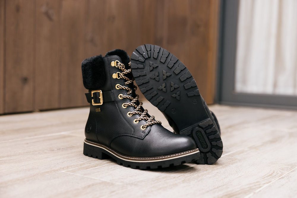 Remonte Winterlaarzen Elisabeth Hurley-Collection , veterschoenen, outdoorschoen, veterschoenen met decoratieve gesp