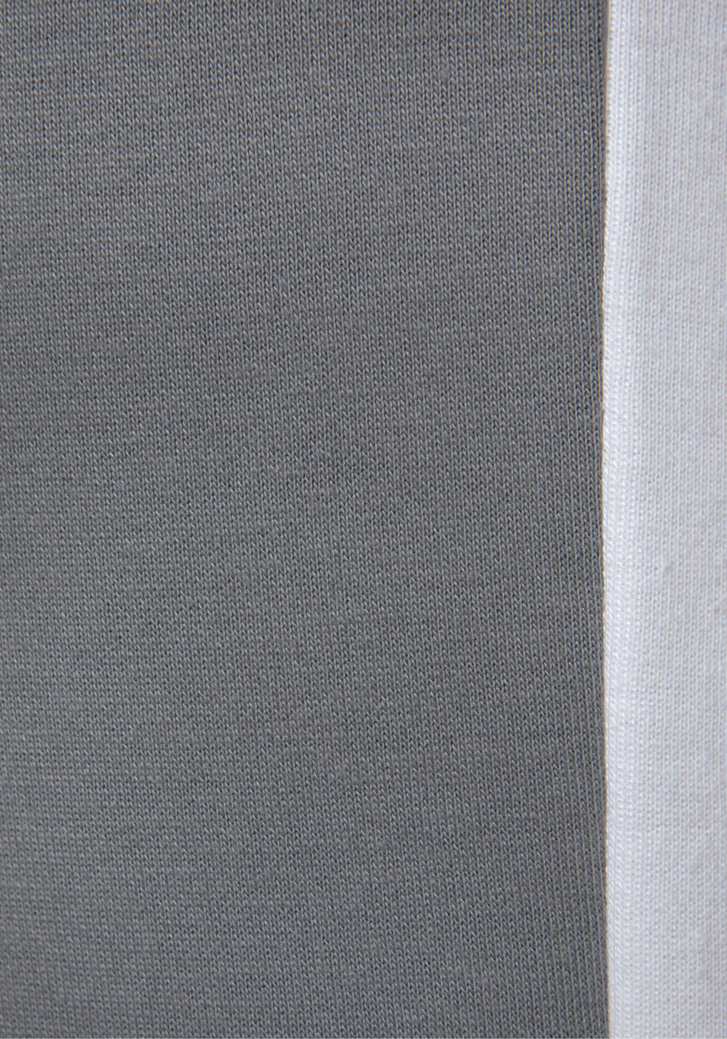 Bench. Loungewear Sweatbroek met strepen opzij en smalle pijpen