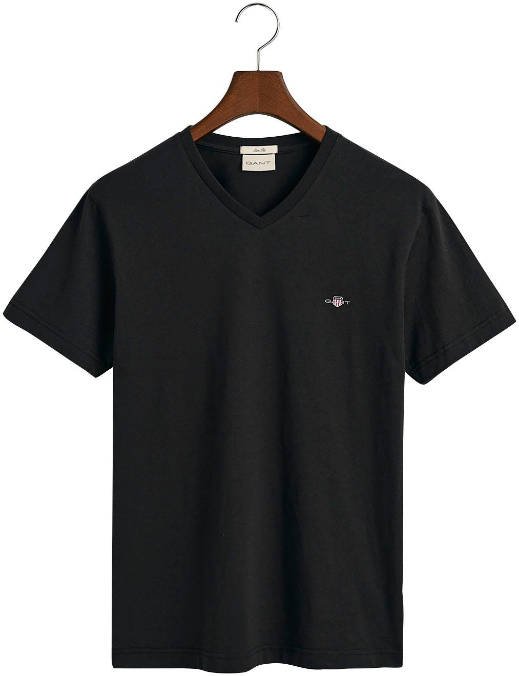 Gant T-shirt SLIM SHIELD V-NECK T-SHIRT met een klein geborduurd logo op de borst