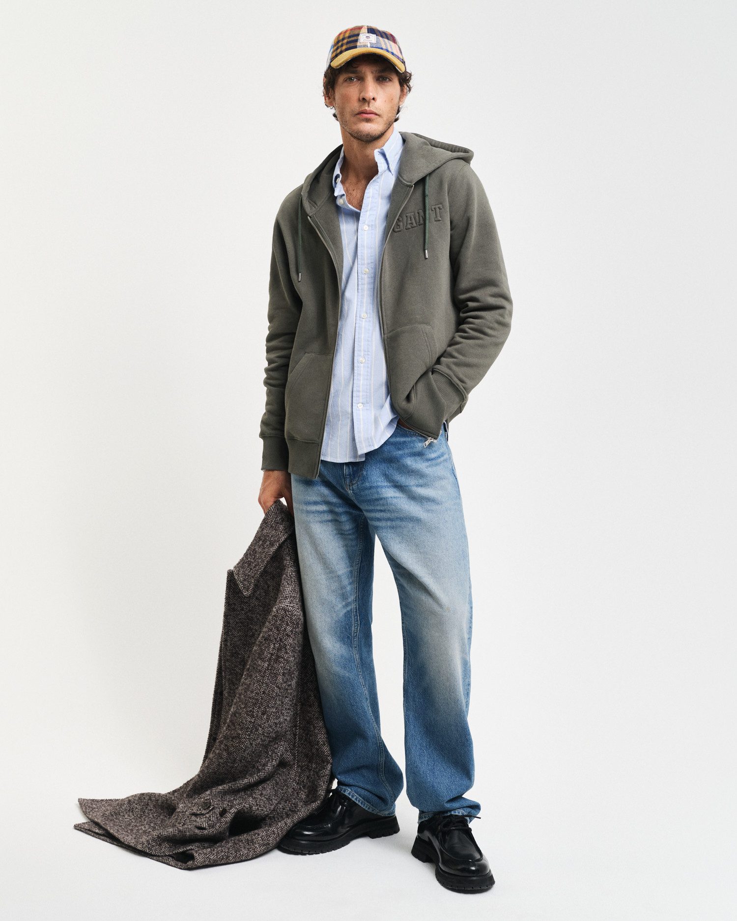 Gant Capuchonsweatvest EMBOSSED FULL-ZIP HOODIE een verheven gant-grafiekembossing op de borst