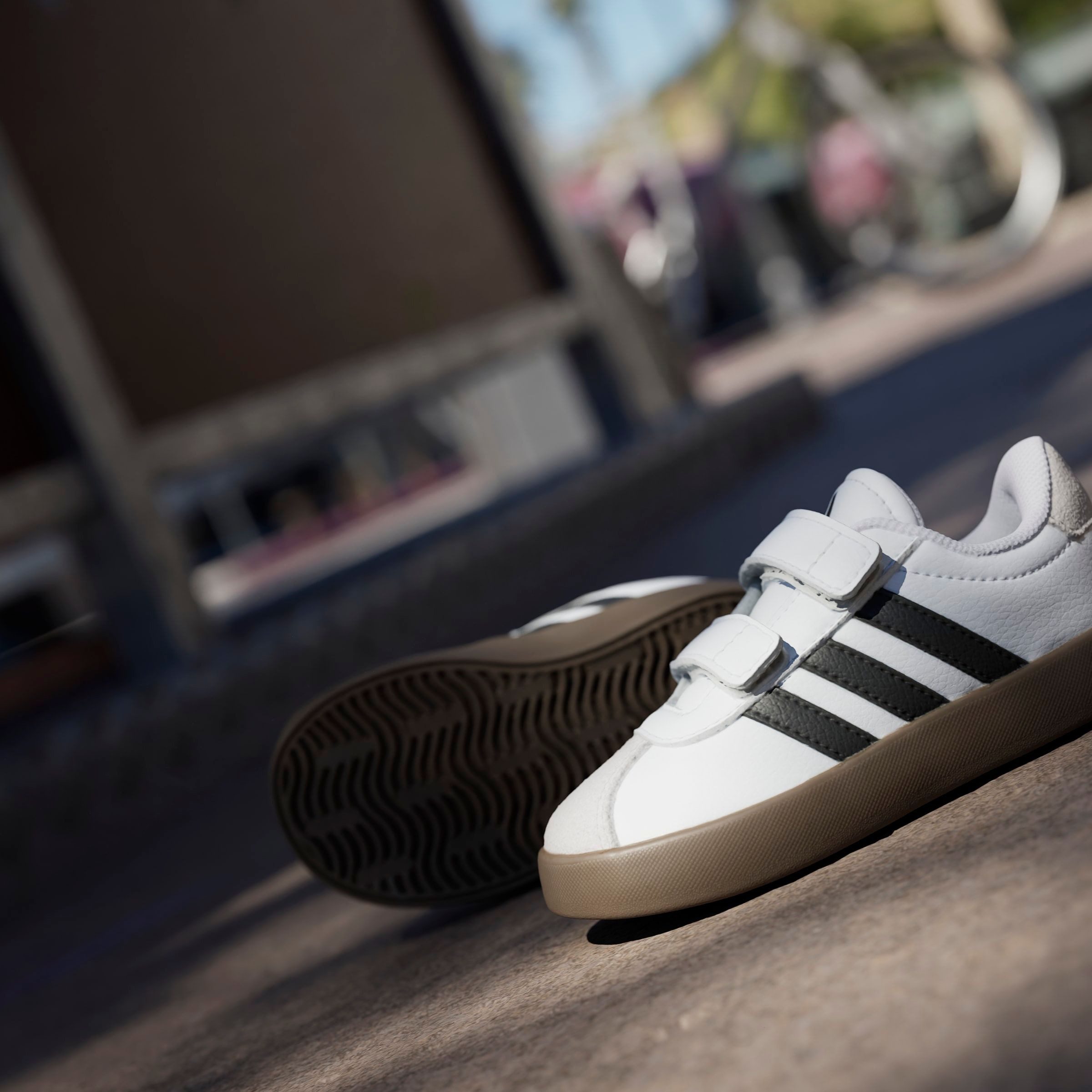 adidas Sportswear Klittenbandschoenen VL COURT 3.0 KIDS geïnspireerd door het ontwerp van de adidas samba