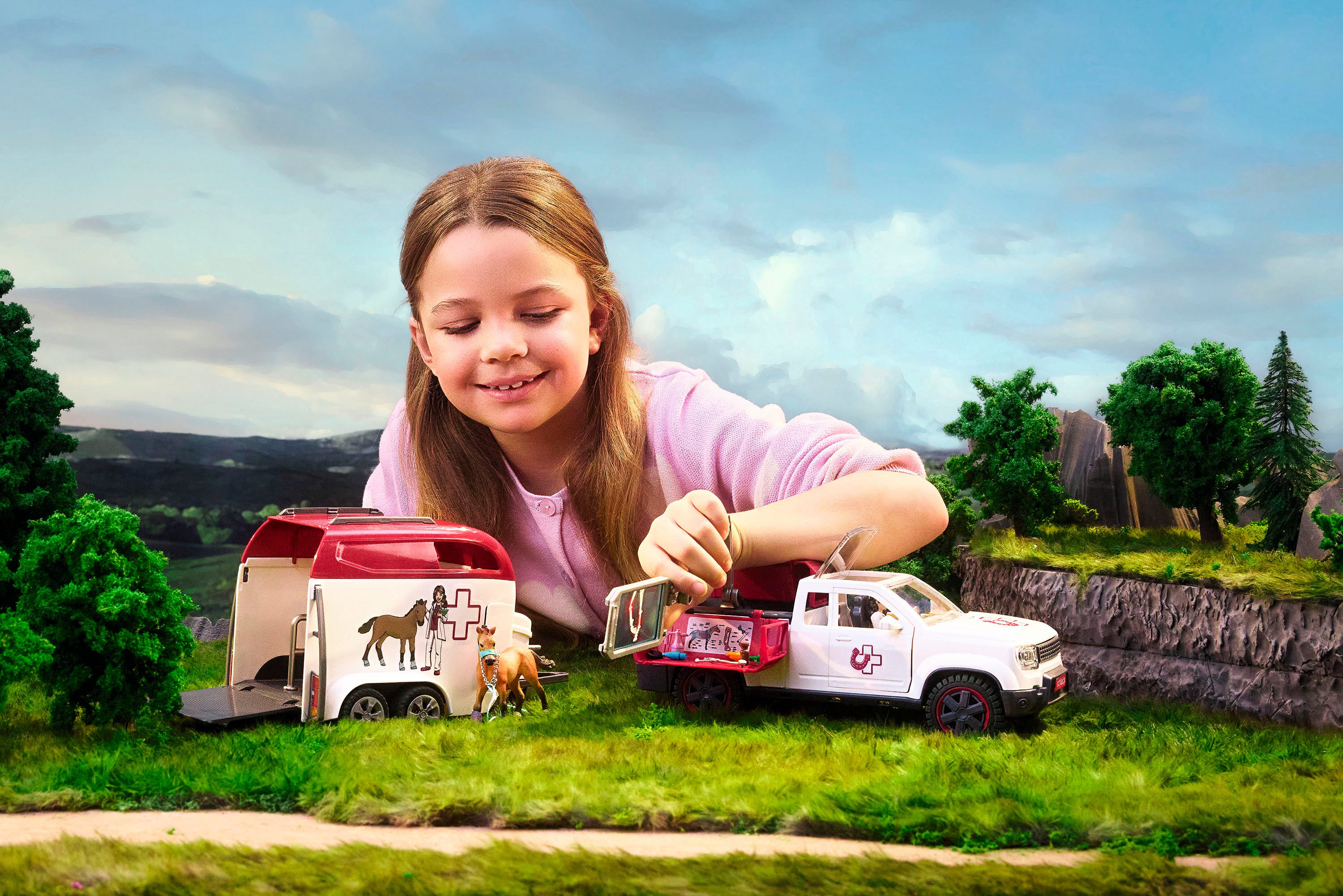 Schleich® Speelgoedauto HORSE CLUB, Mobile Tierärztin mit Anhänger (42704)