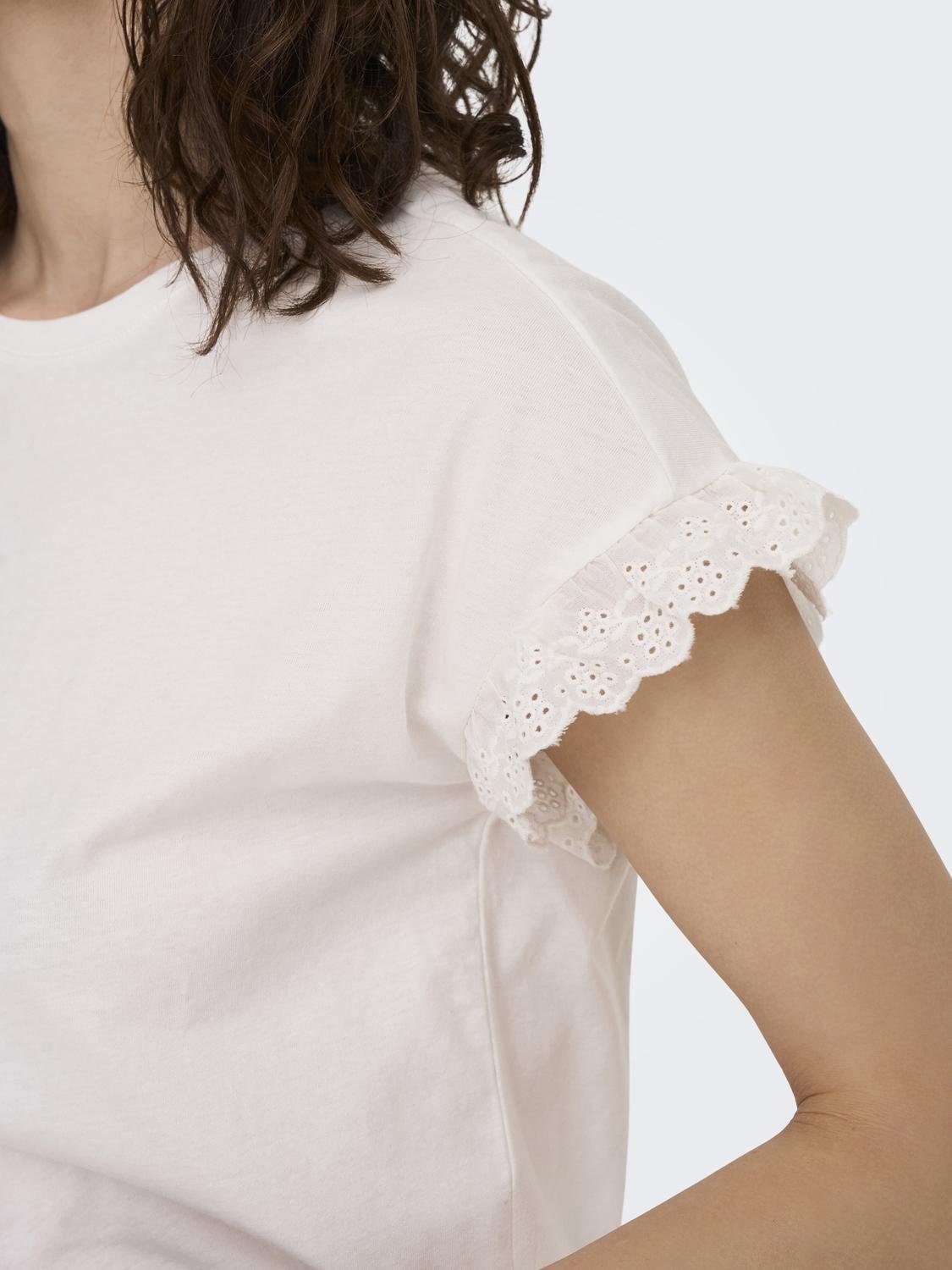 Only Shirt met ronde hals ONLIRIS S/S EMB TOP JRS NOOS
