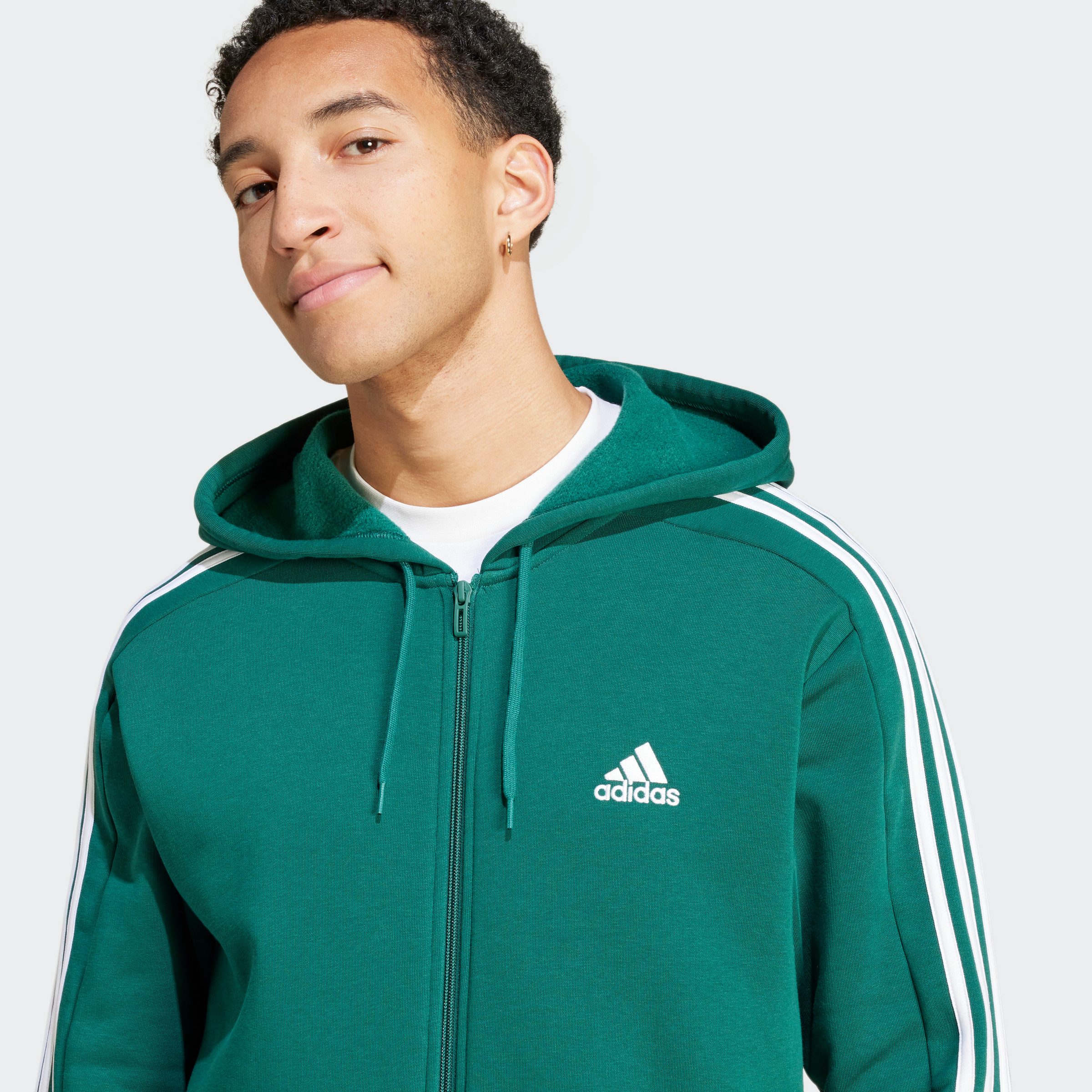 adidas Sportswear Capuchonsweatvest ESSENTIALS 3-STRIPES CAPUCHONJACK comfortabel materiaal van katoenmix (1-delig)