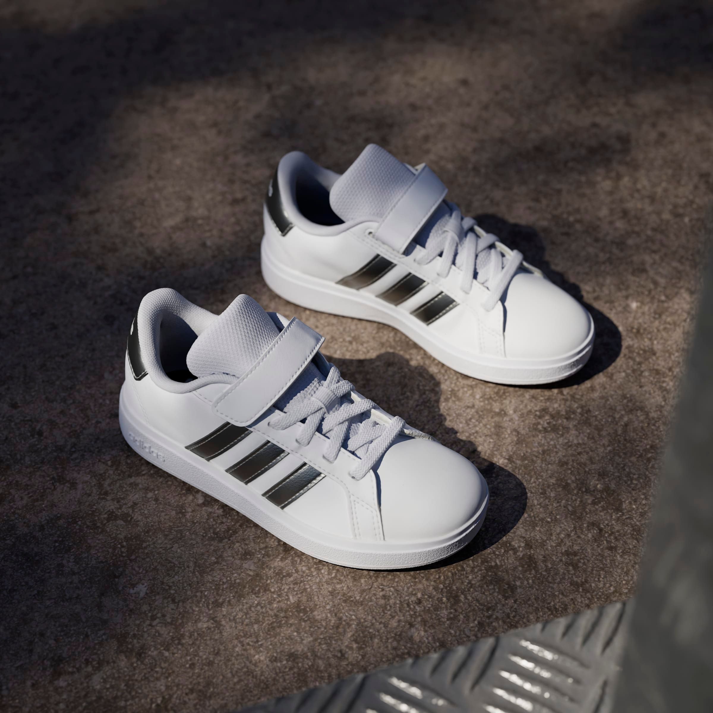 adidas Sportswear Sneakers GRAND COURT 2.0 KIDS Design geïnspireerd op de adidas Superstar