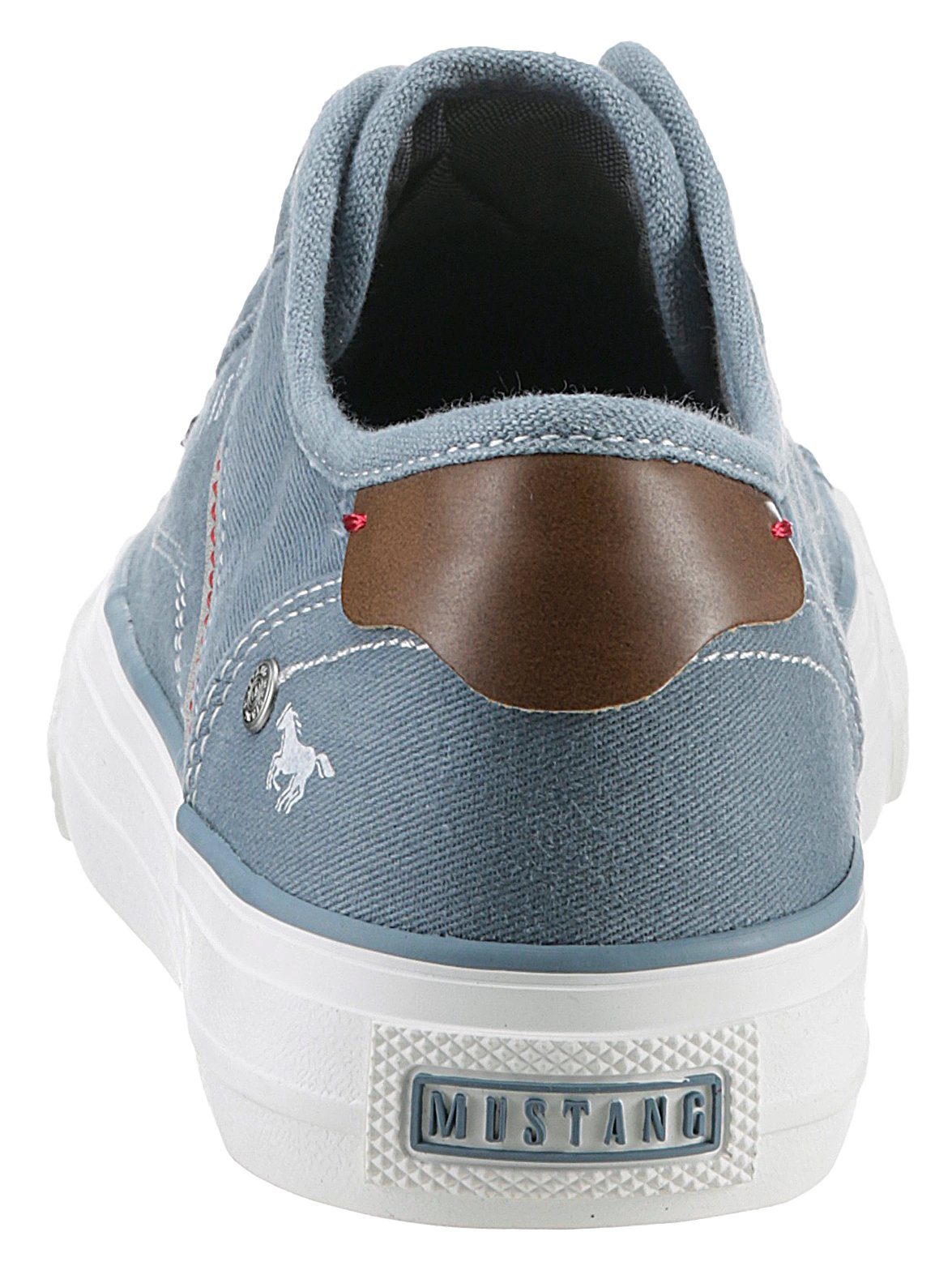 Mustang Shoes Slip-on sneakers Plateau sneaker, slipper, vrijetijdsschoen met praktische elastische band