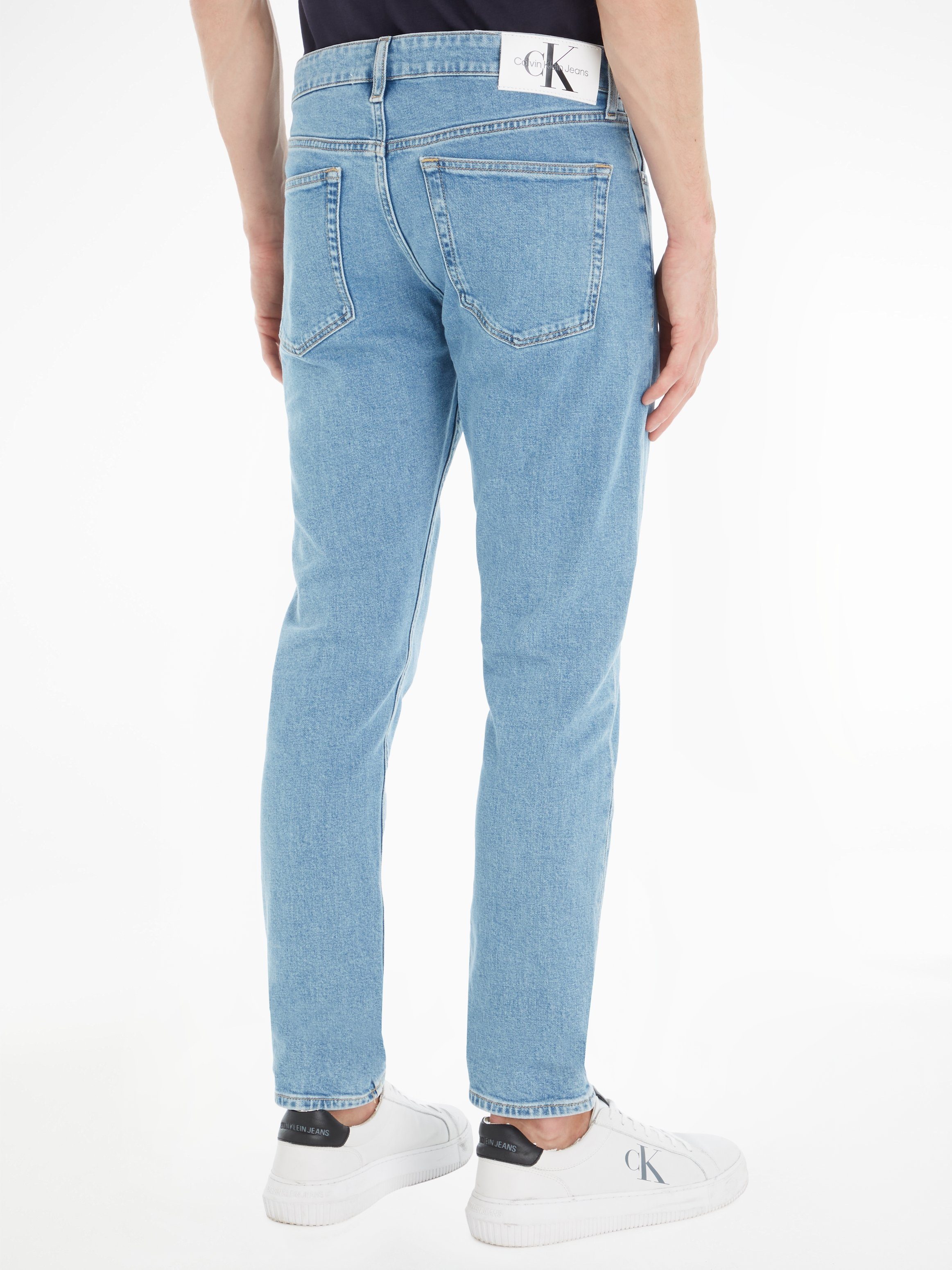Calvin Klein Slim fit jeans SLIM TAPER met merklabel