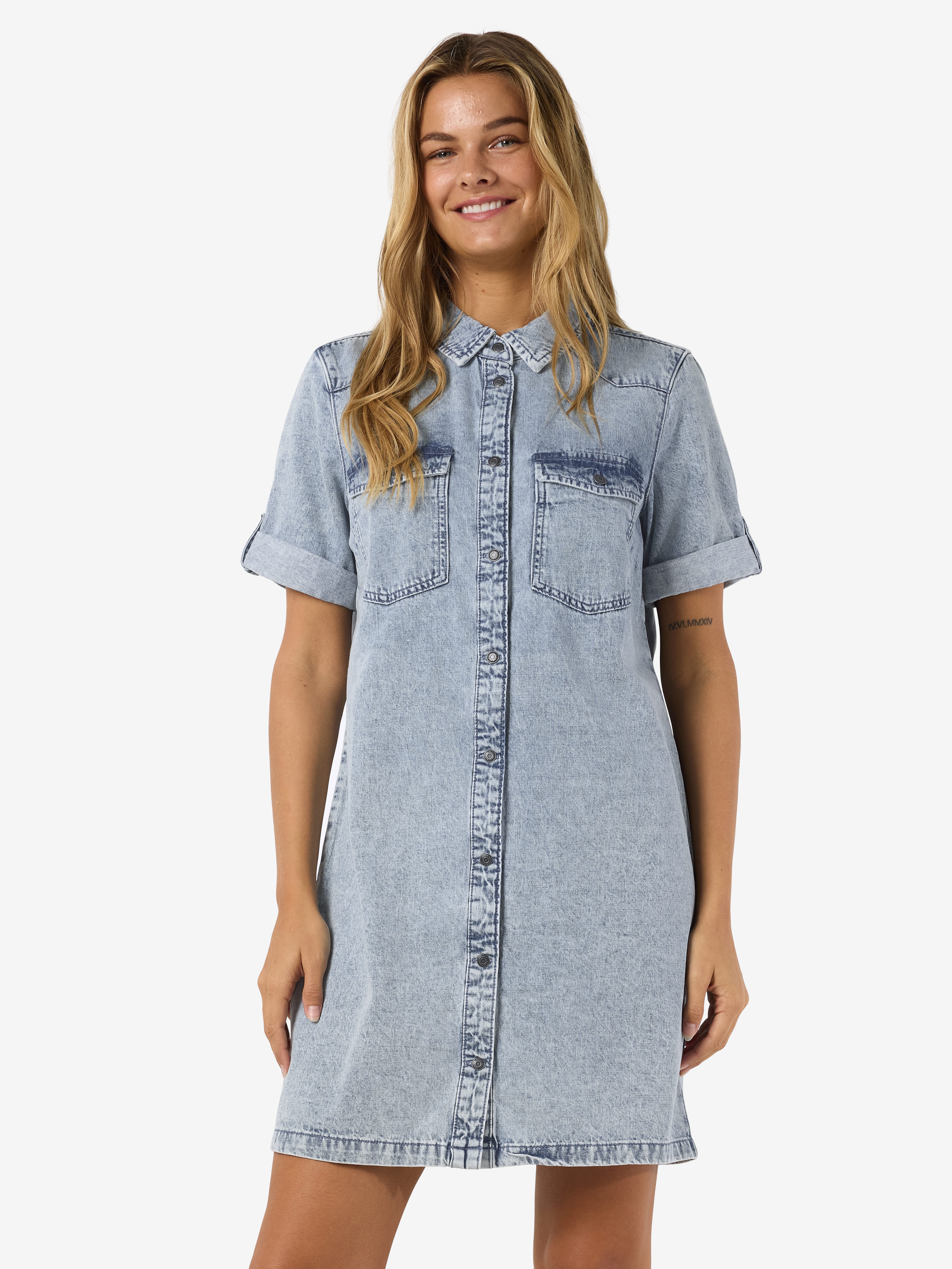 Noisy may Jeans jurk NMNEW SIGNE S/S DENIM DRESS VI003LB NOOS
