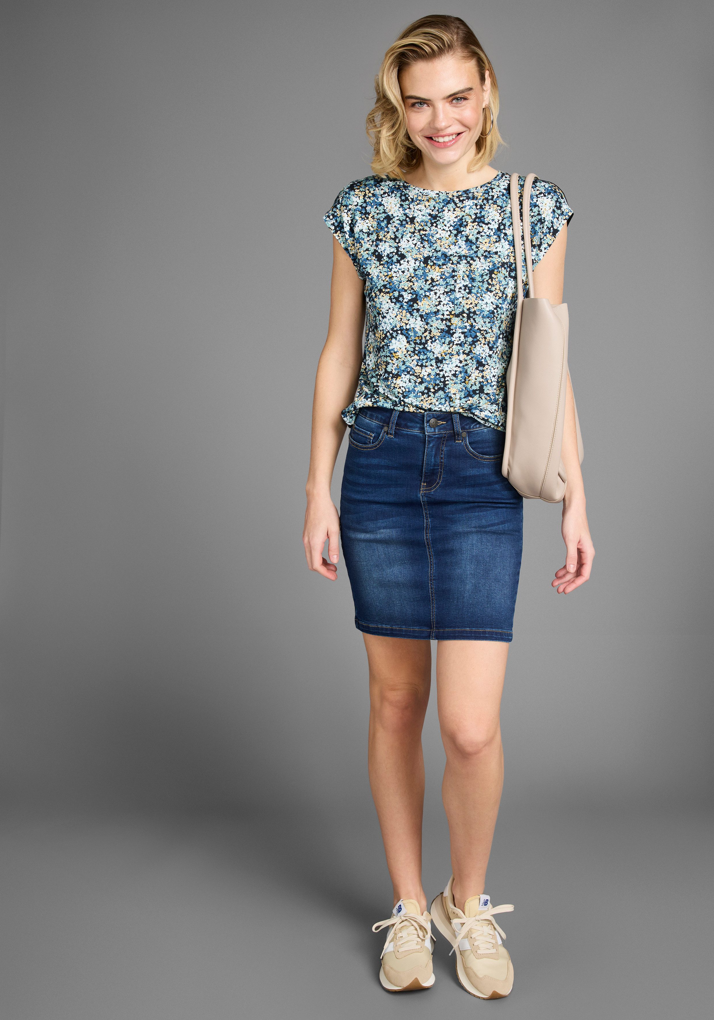 Laura Scott T-shirt met filigraan bloemenprint