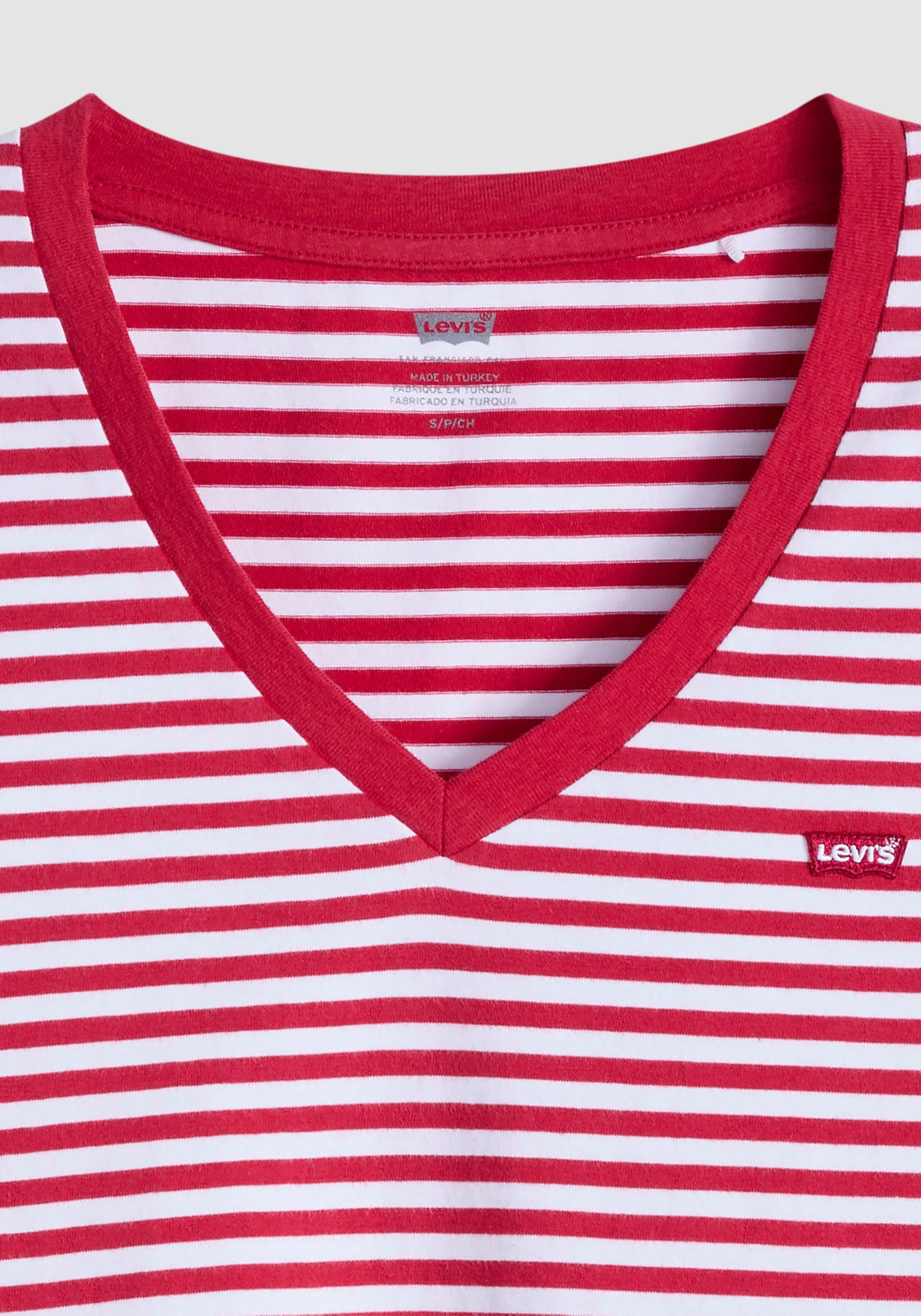 Levi's® Shirt met V-hals PERFECT VNECK met mini-batwing-logoborduursel