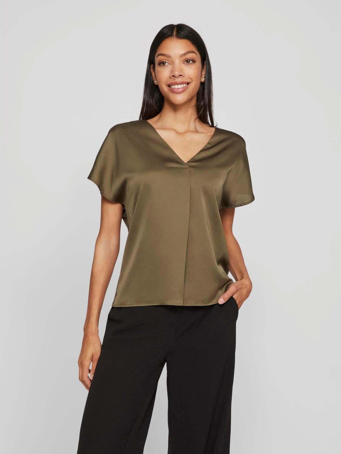 Vila Shirt met V-hals VIELLETTE V-NECK S/S SATIN TOP - NOOS