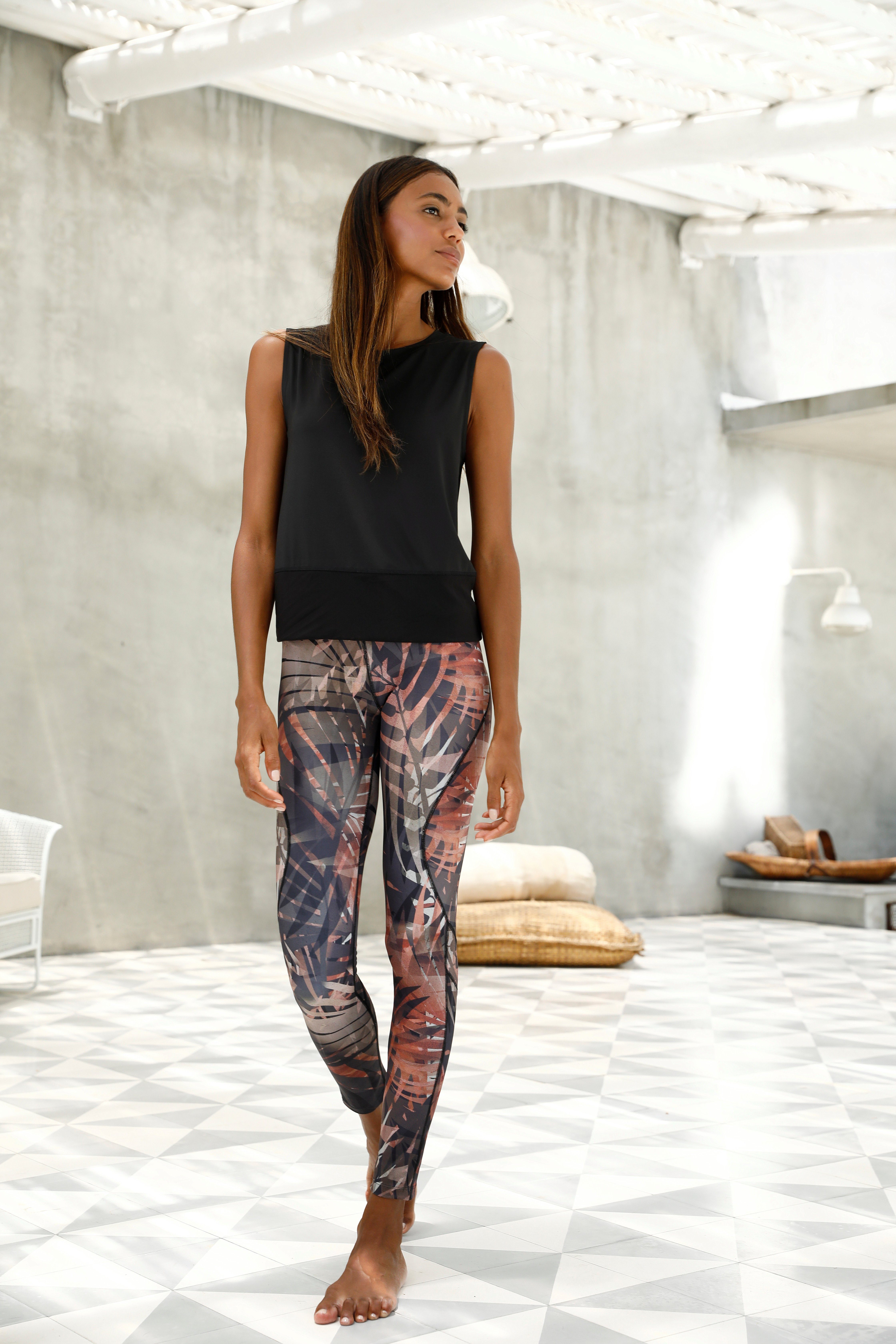 active by Lascana Legging Tropical met abstracte palmprint, loungewear