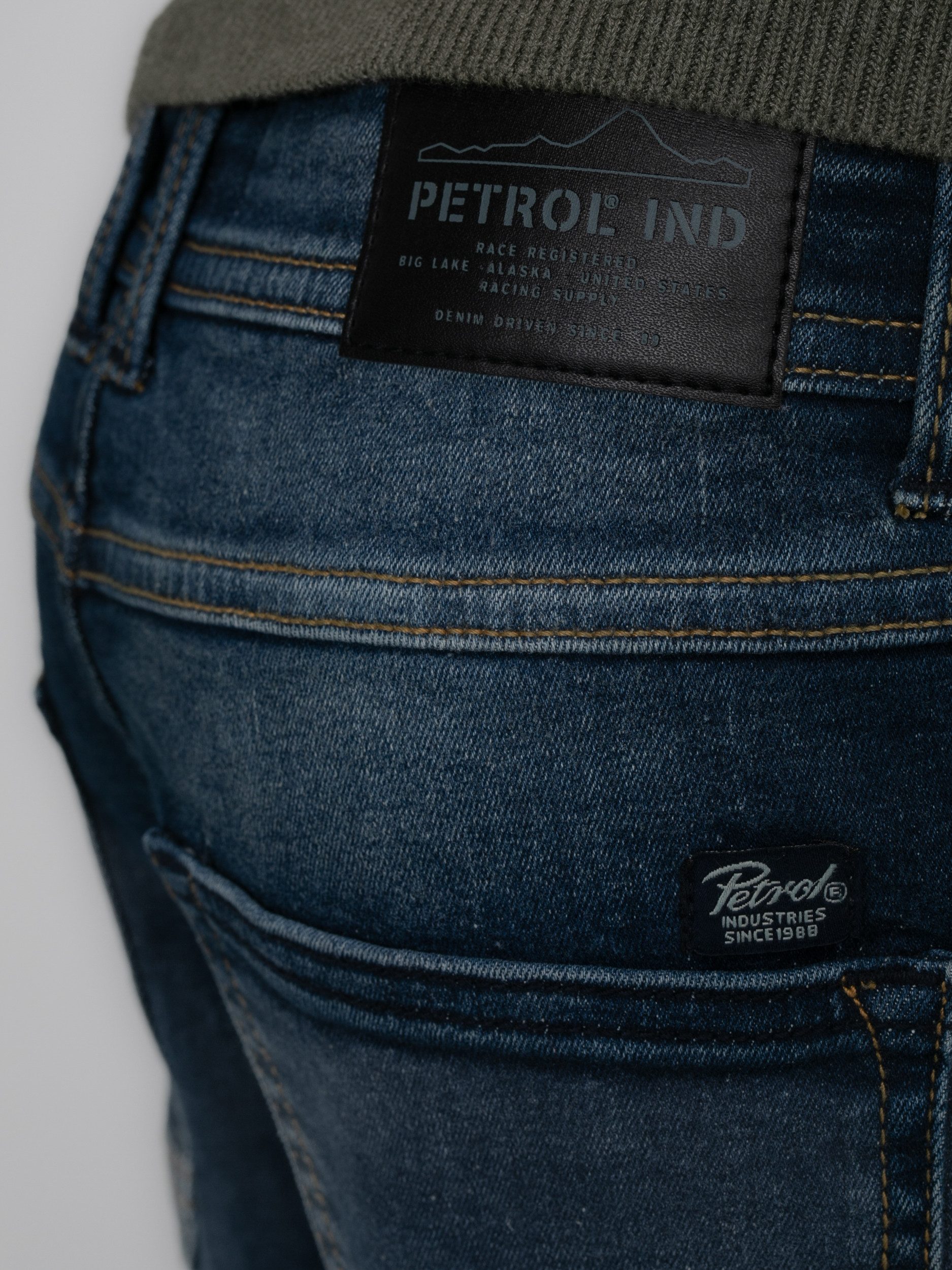 Petrol Industries Straight jeans met stone washed look