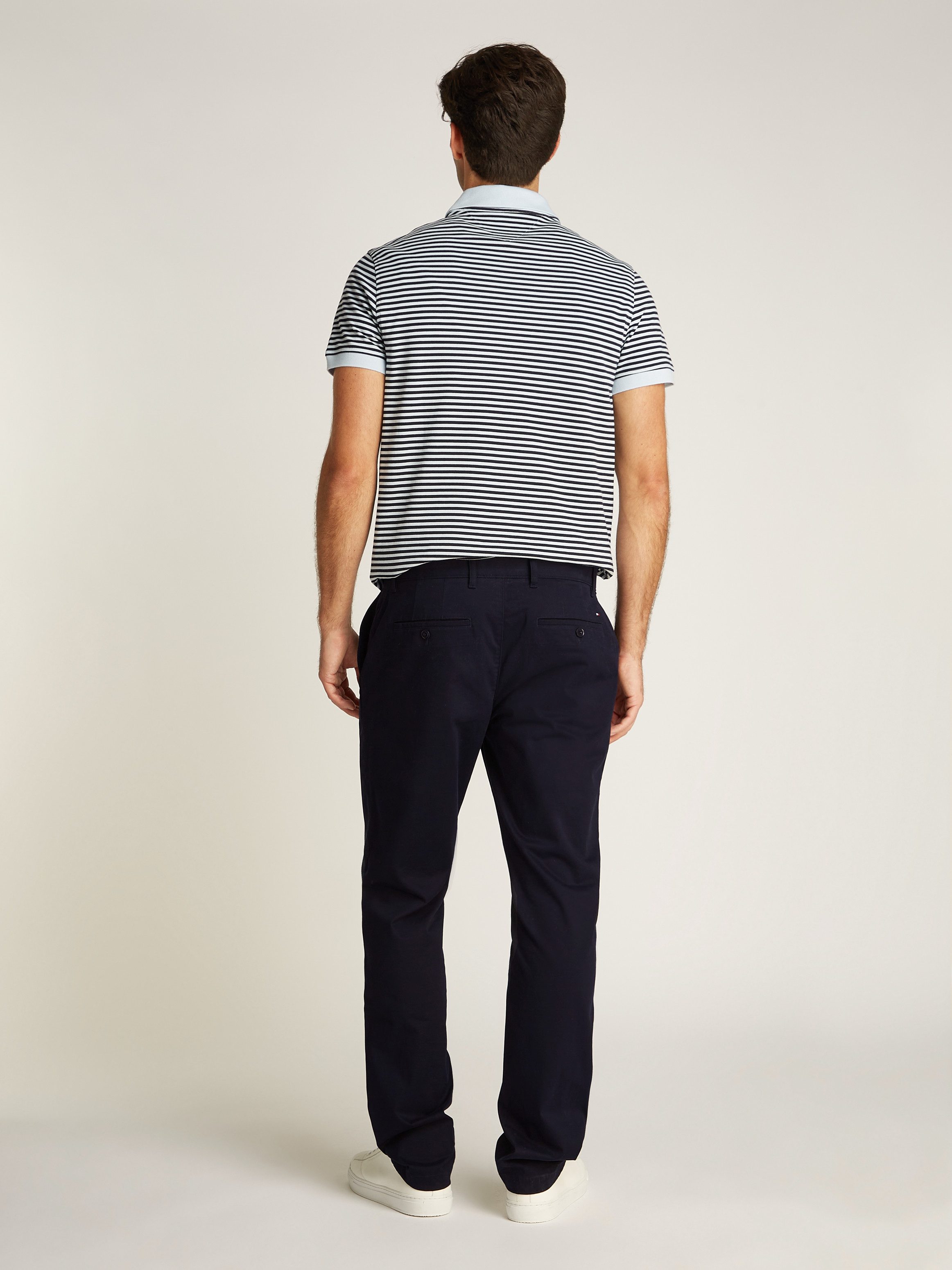 Tommy Hilfiger Chino DENTON CHINO SATIN met achterzakken met knoop logo-borduursel