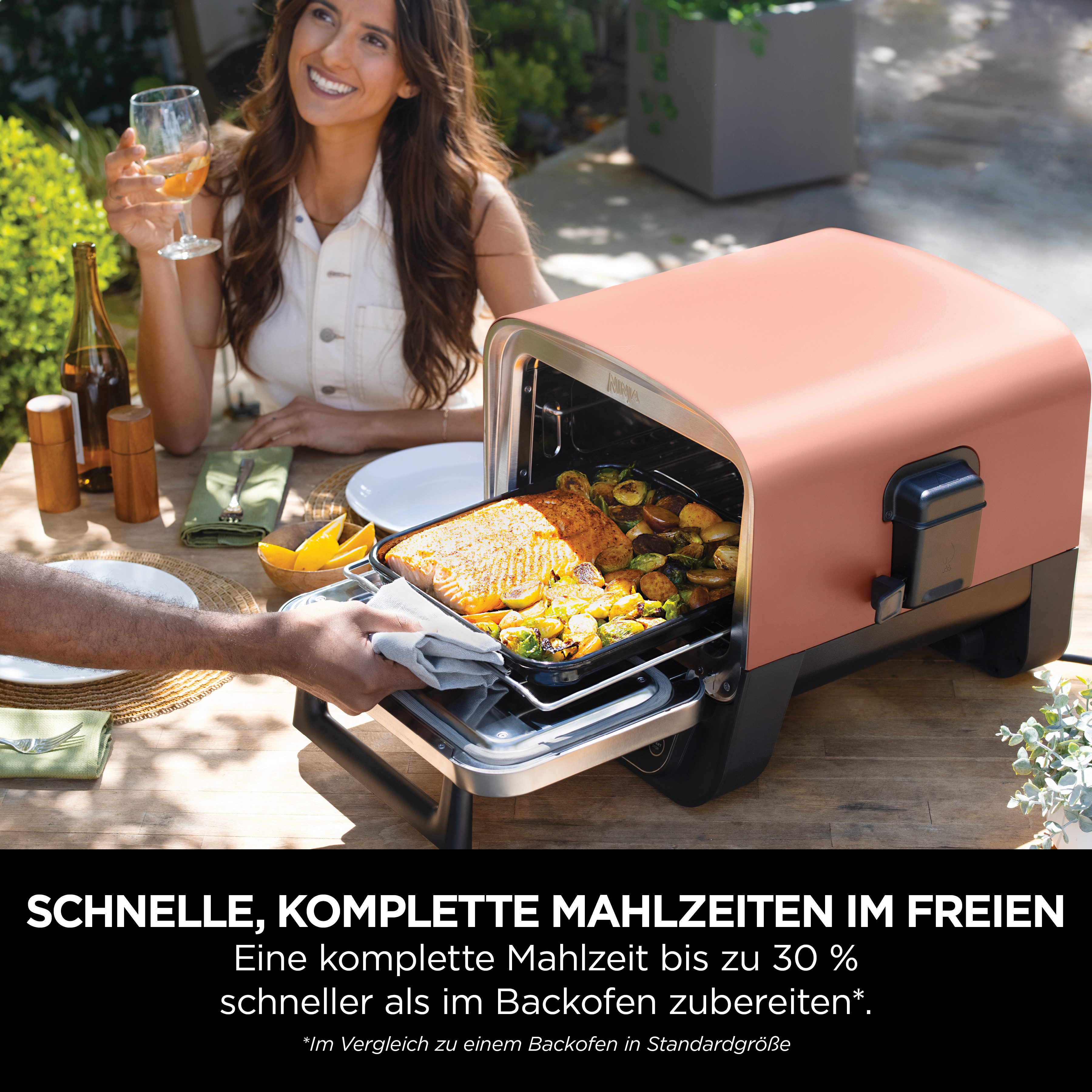 NINJA Multifunctionele oven OO101EU, Elektrische Outdoor pizzaoven en roker, 8-in-1: Pizza Bakken, Max Roast, grillen, bakken/roosteren, roken, drogen & warmhouden